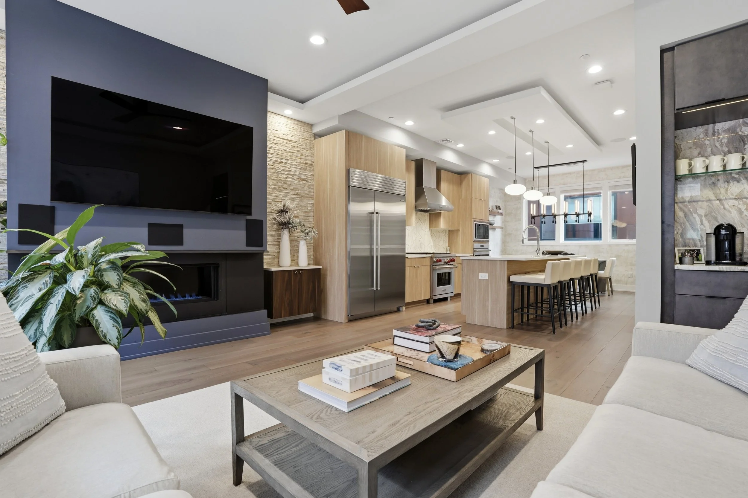 05-611 N Galloway St_10.jpg