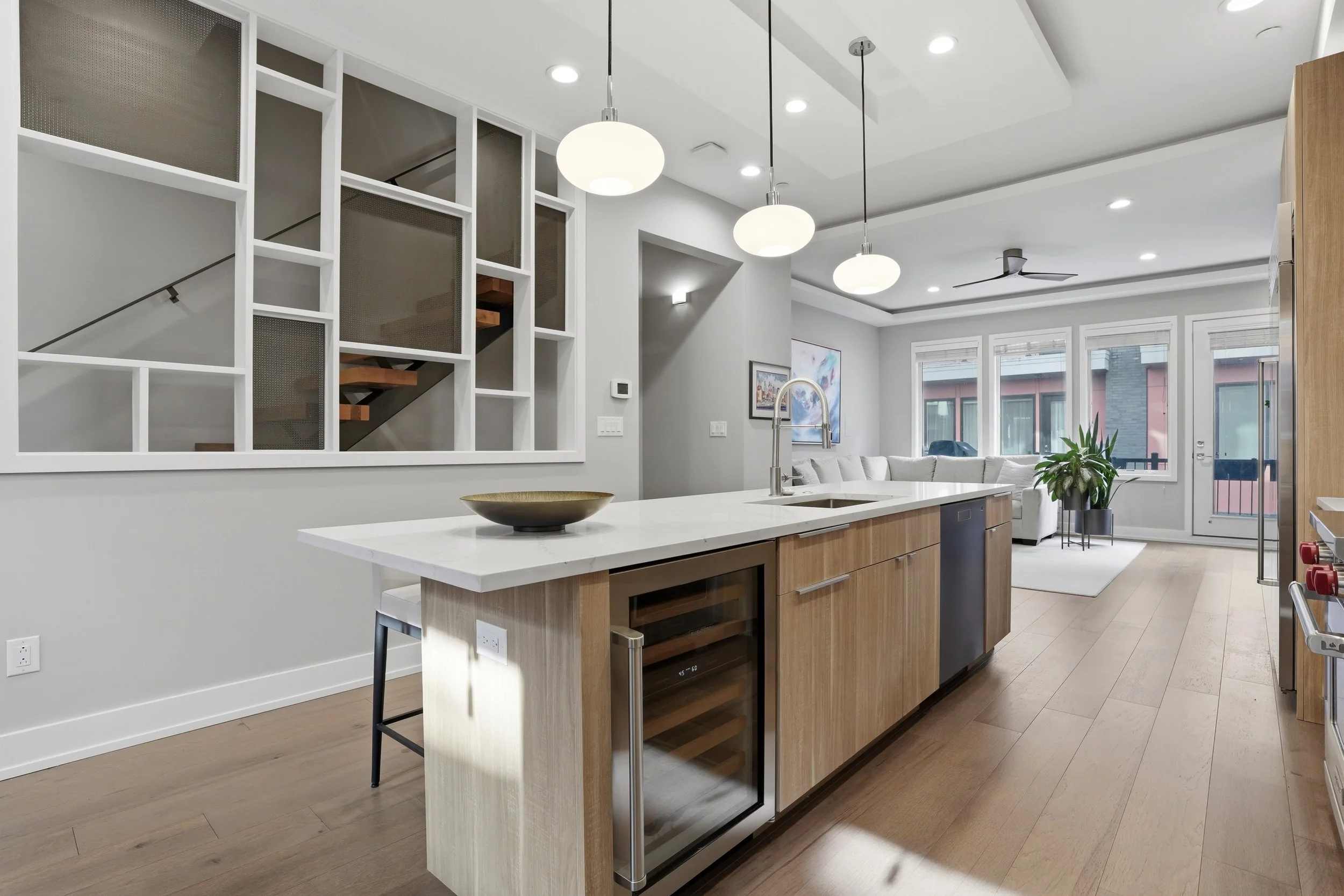 11-611 N Galloway St_18.jpg