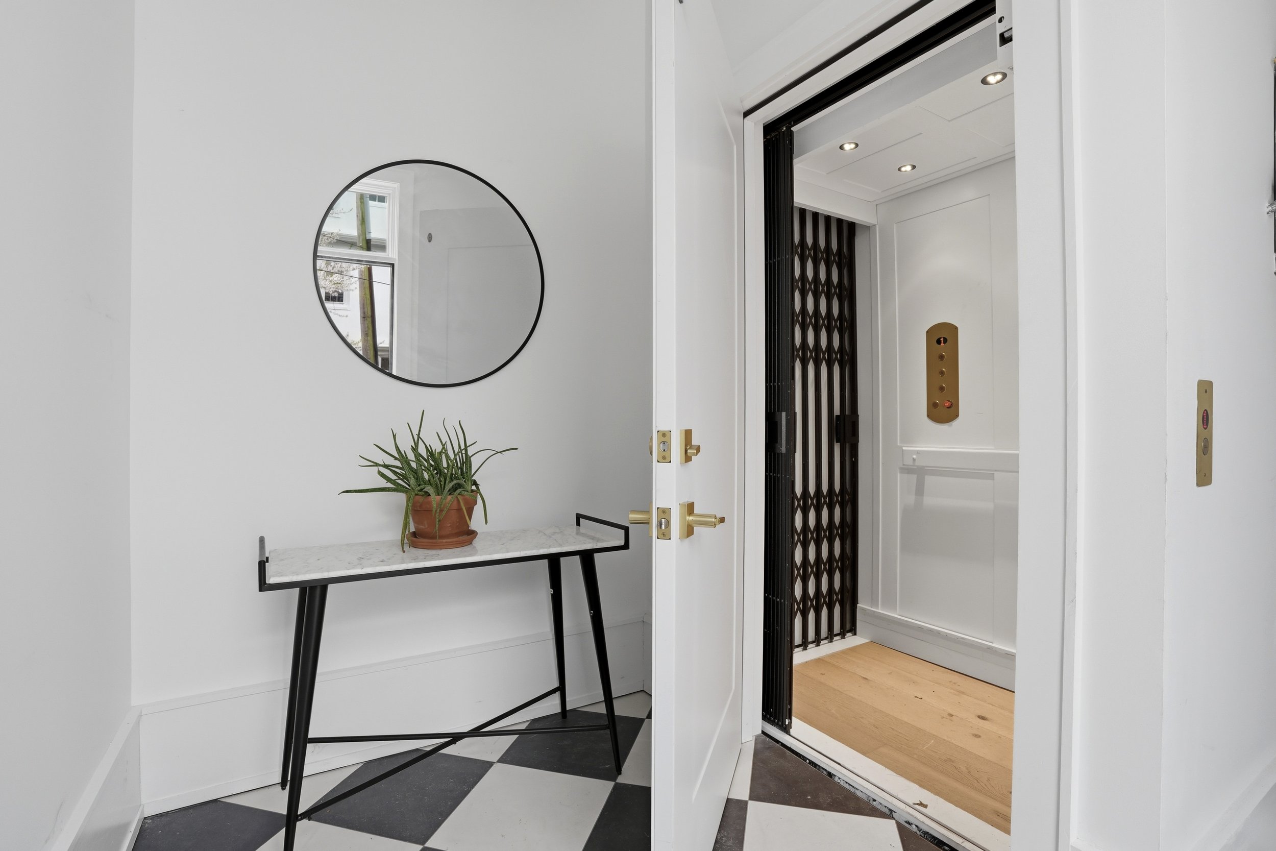 8100 Germantown Ave_13.jpg