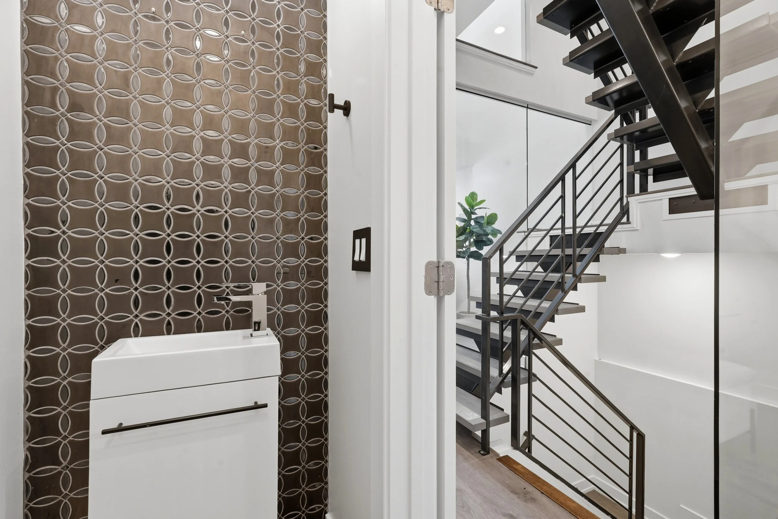 1311 N 29th St_12.jpg