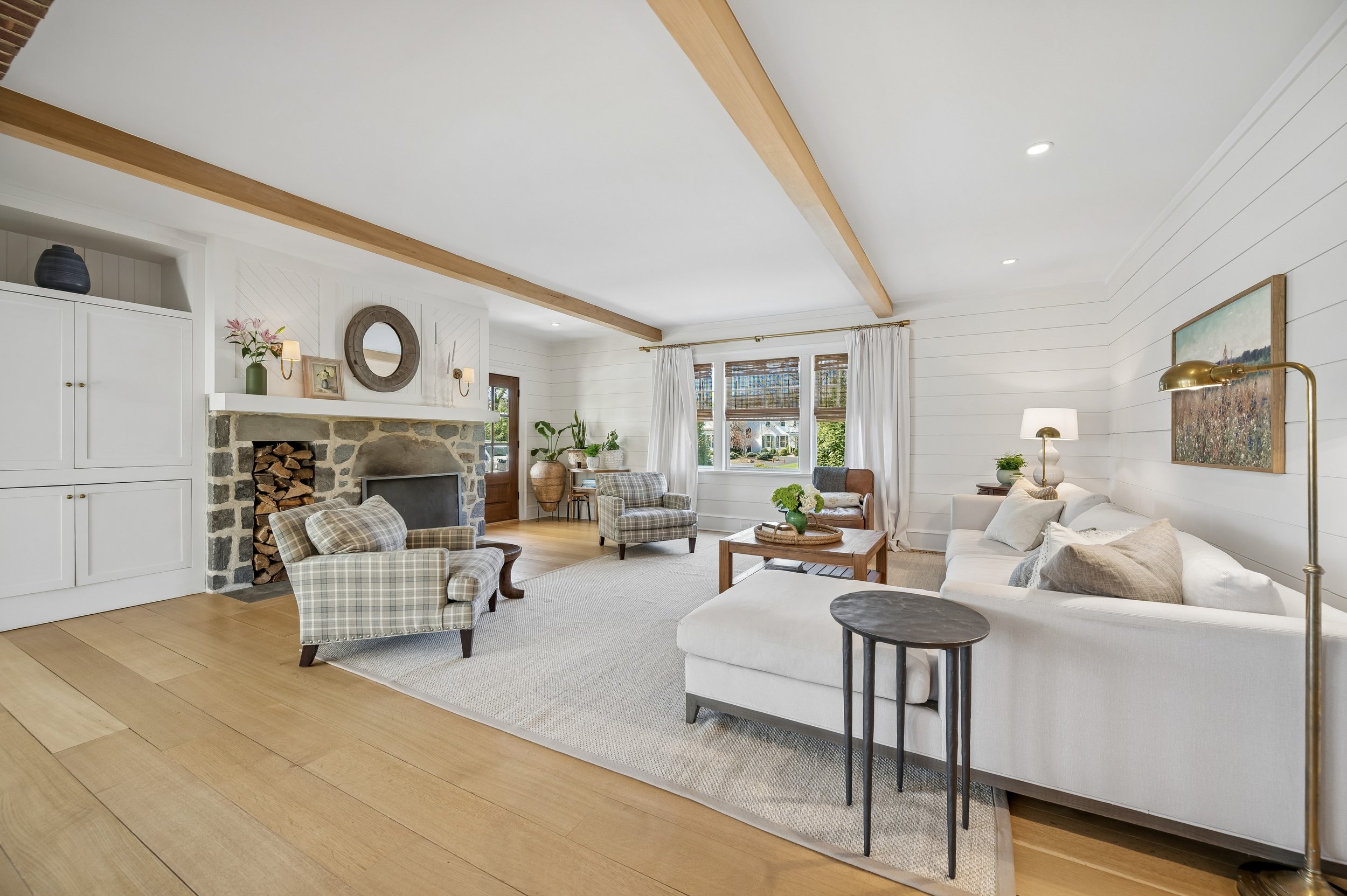 101 Hampton Ln_14.jpg