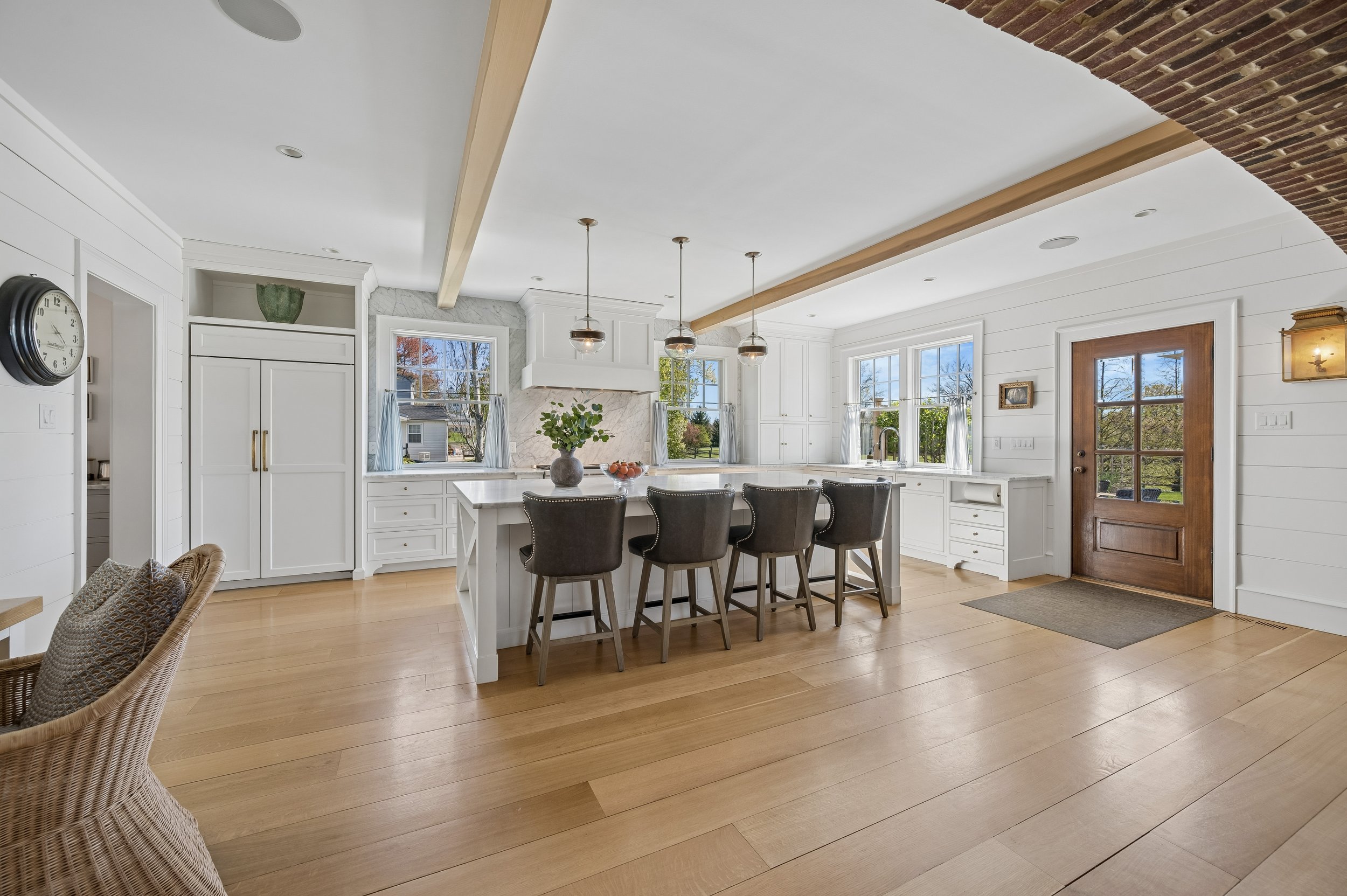 101 Hampton Ln_26.jpg