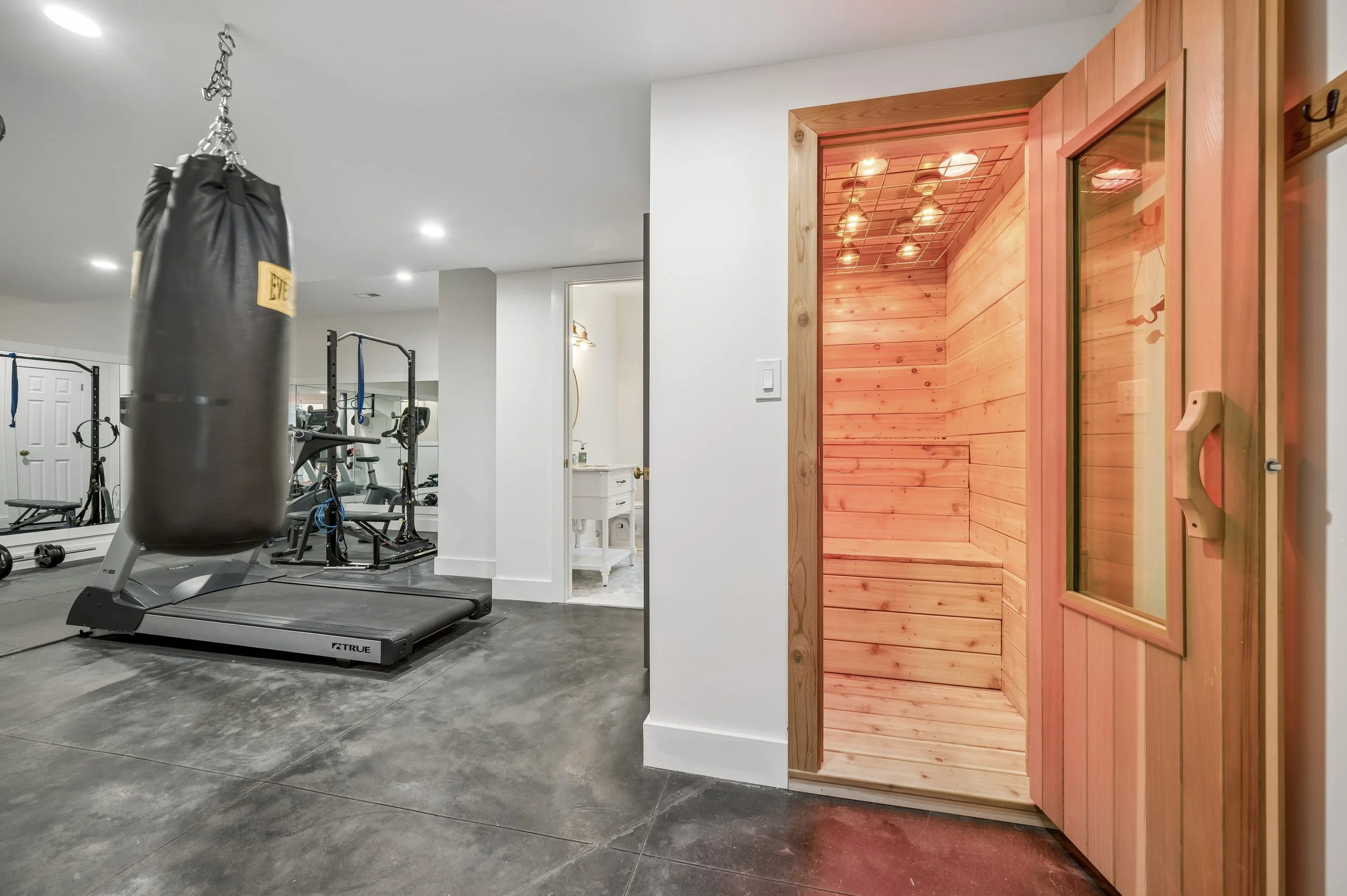 101 Hampton Ln_58.jpg