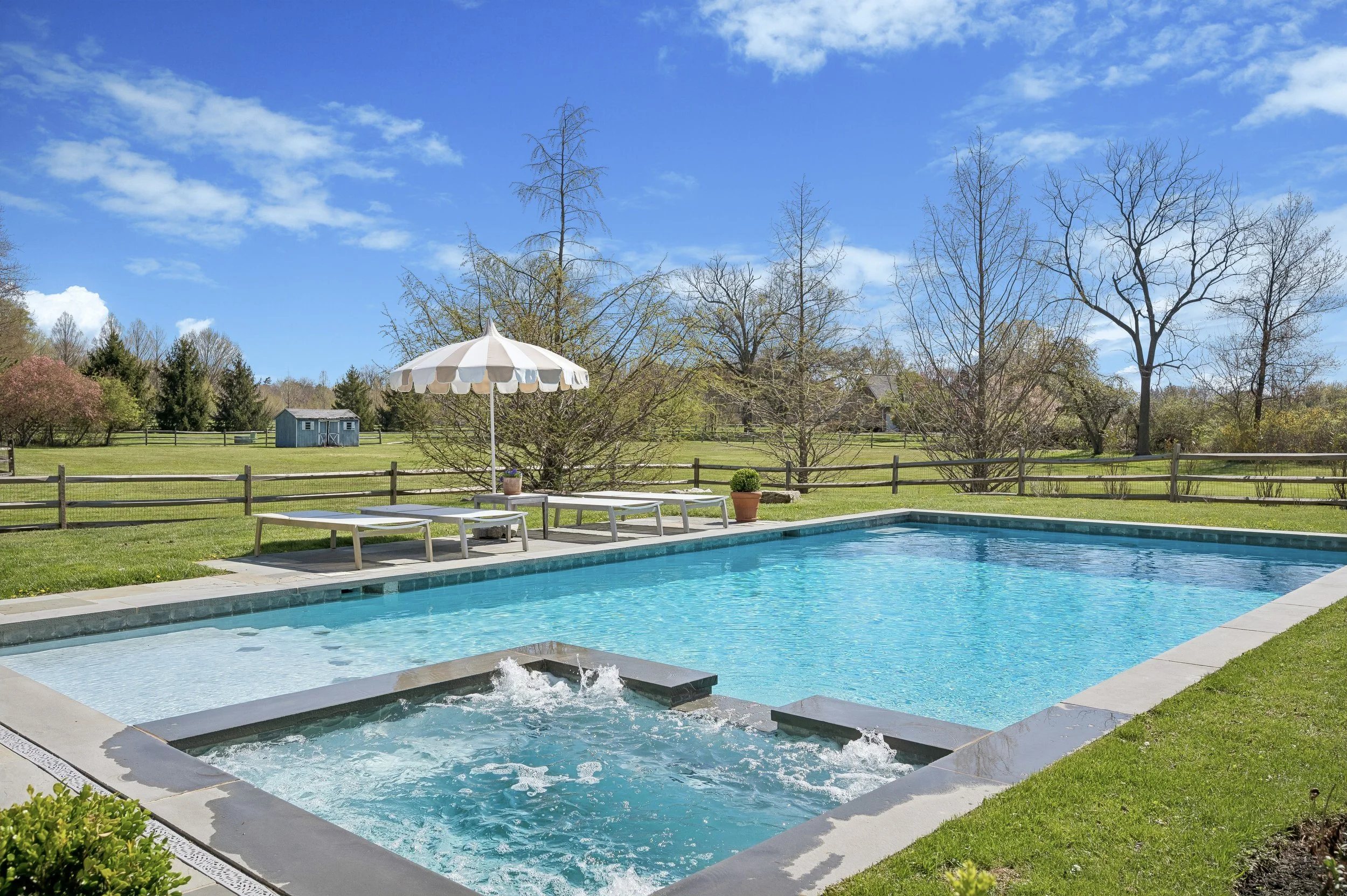 101 Hampton Ln_74.jpg