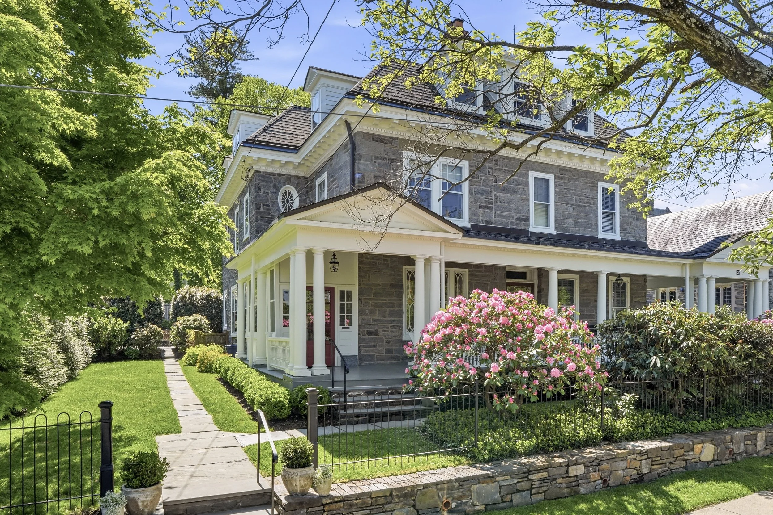 36 E Chestnut Hill Ave_01.jpg