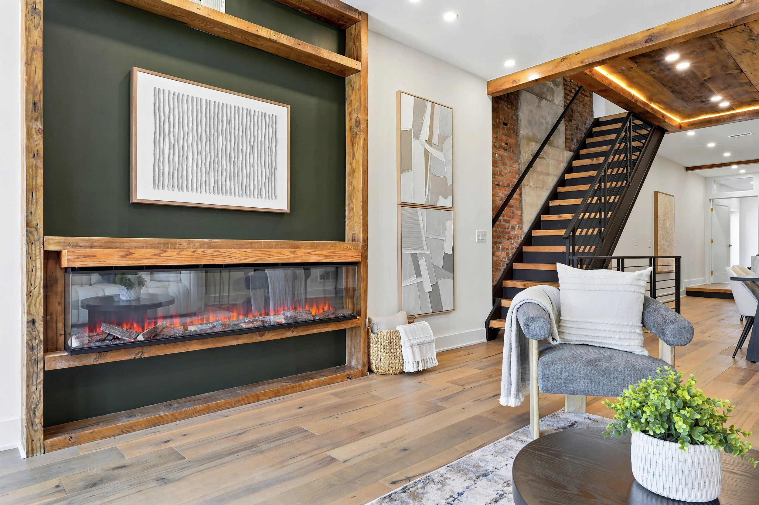 2506 E York St_06.jpg