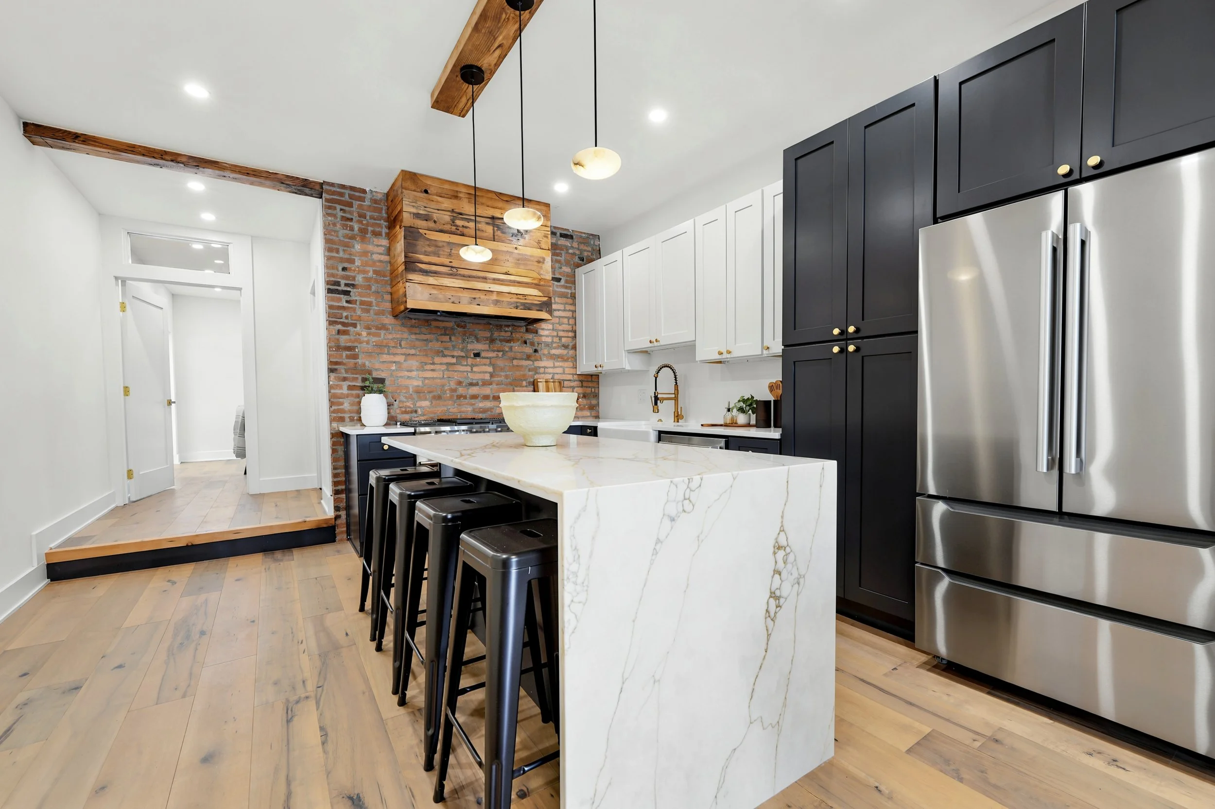 2506 E York St_10.jpg