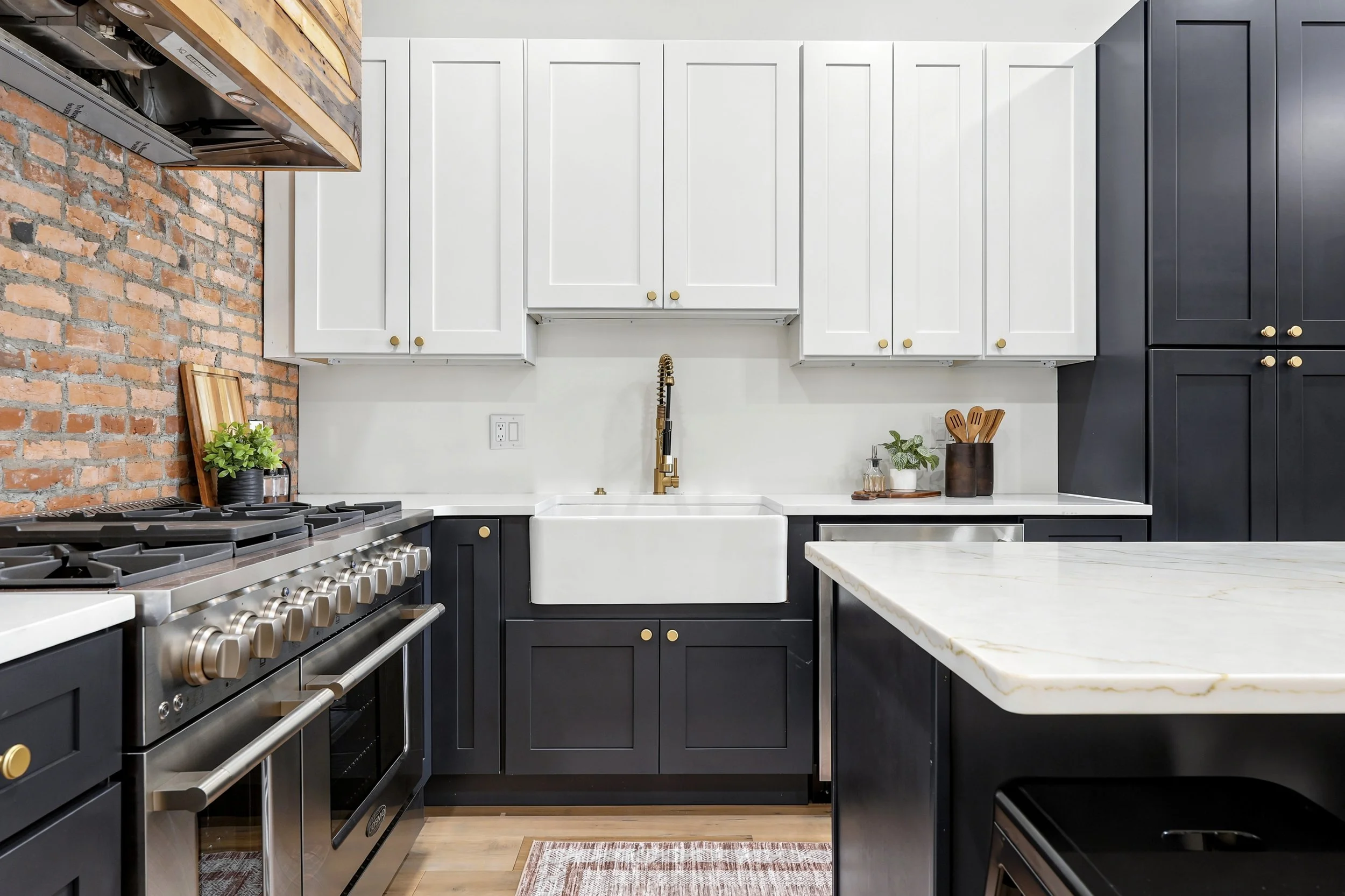 2506 E York St_11.jpg