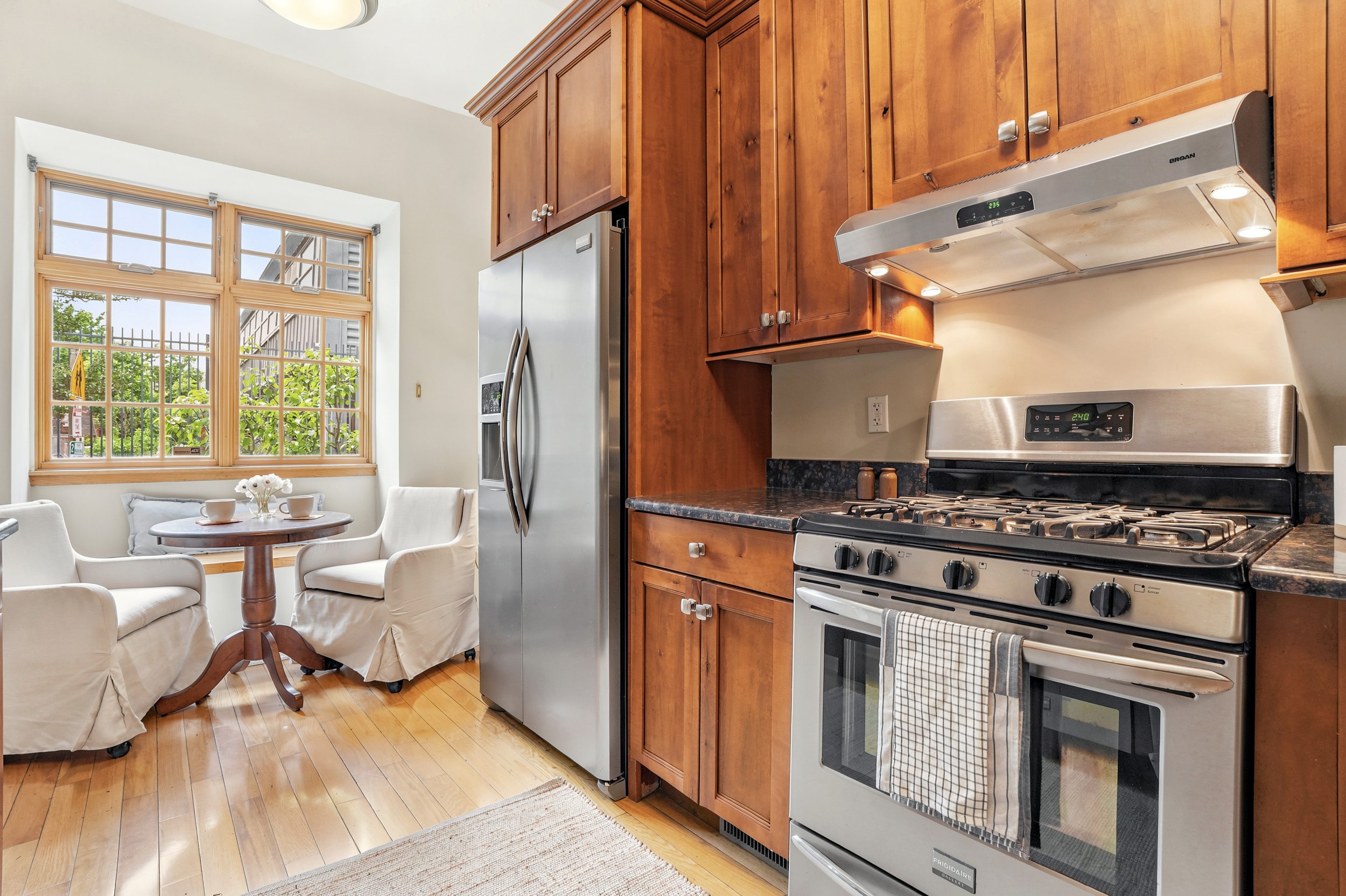 410 S 25th St_19.jpg