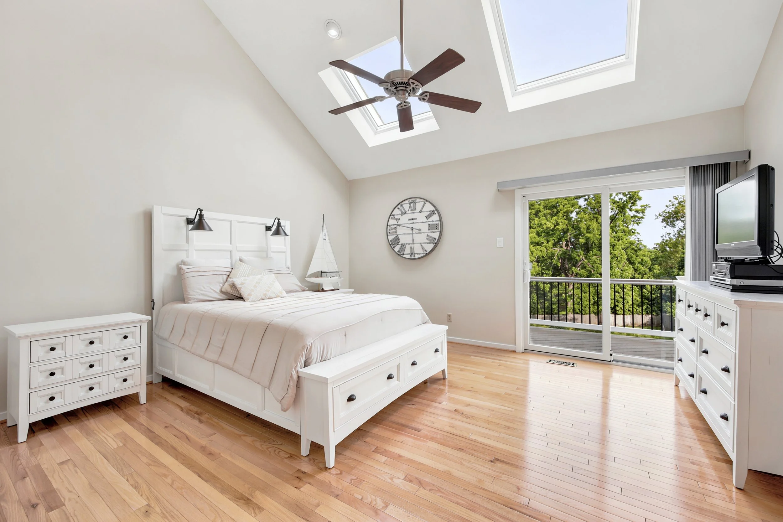 10-5 Sugar Maple Dr18.jpg