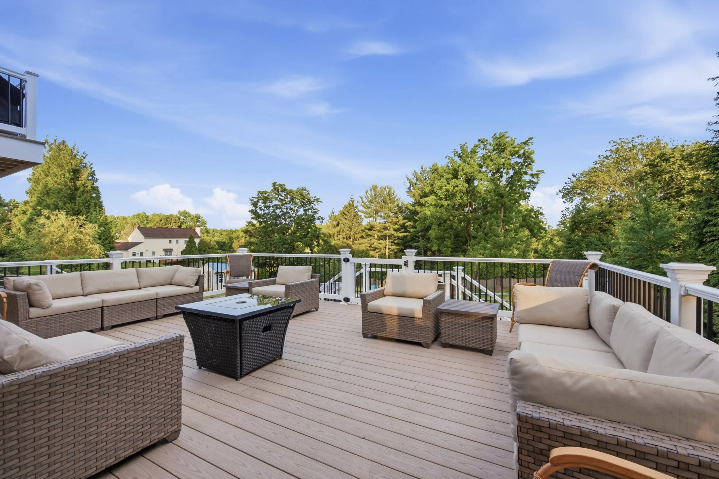 15-5 Sugar Maple Dr47.jpg