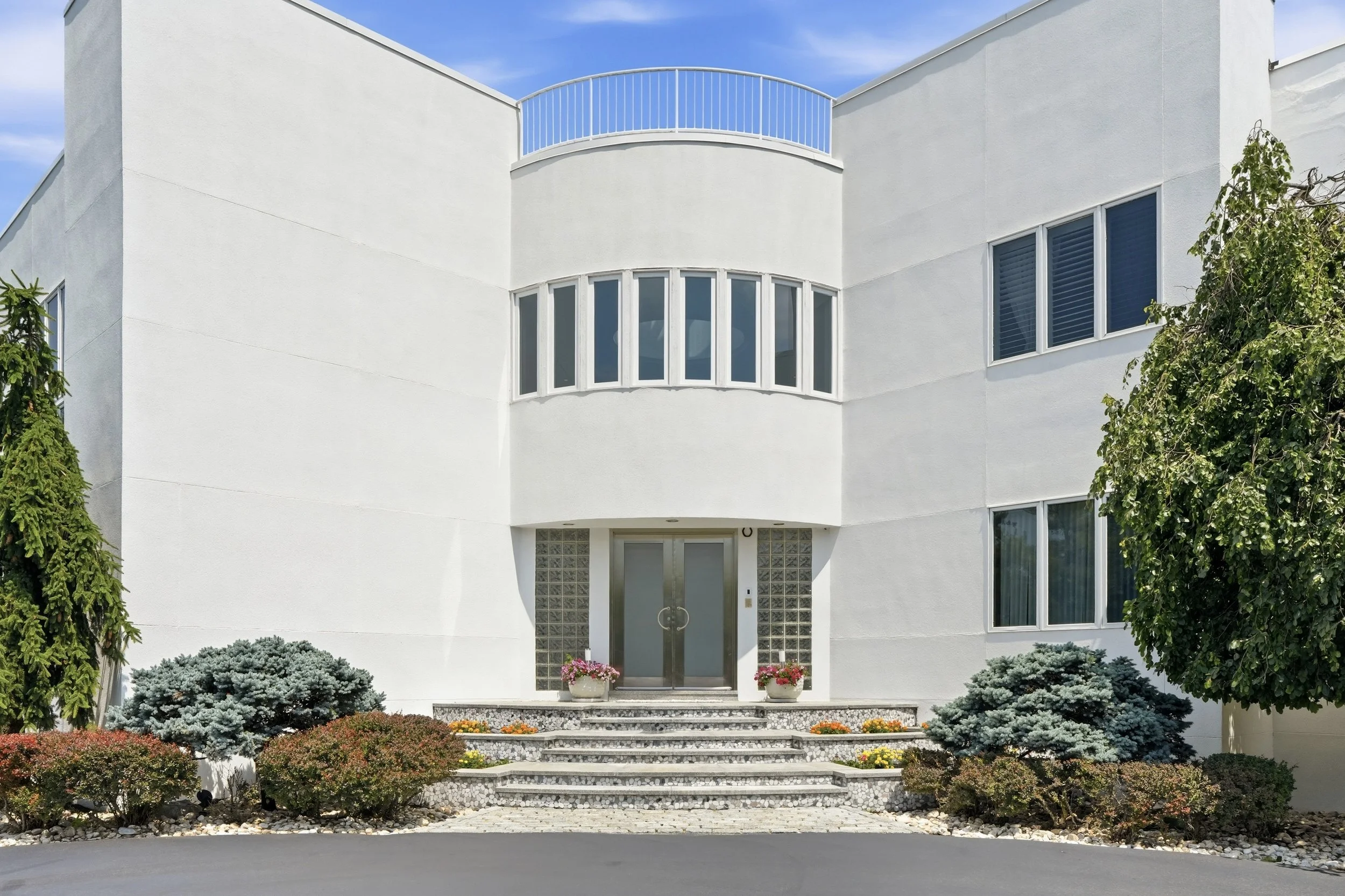 611CreekLane_03.jpg