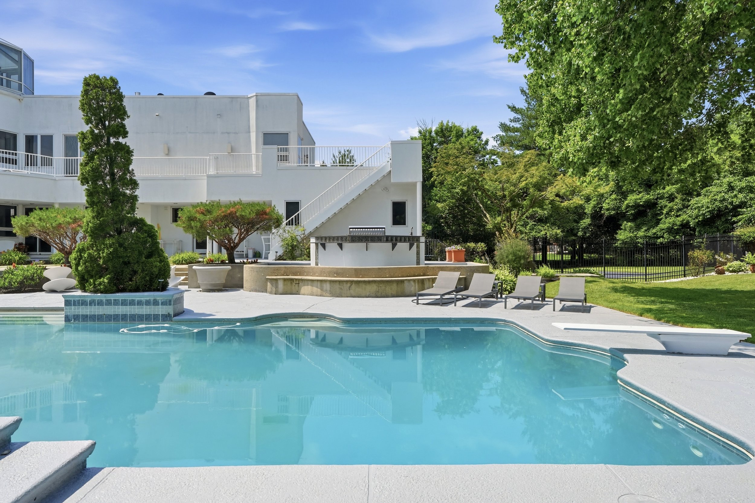 611CreekLane_11.jpg