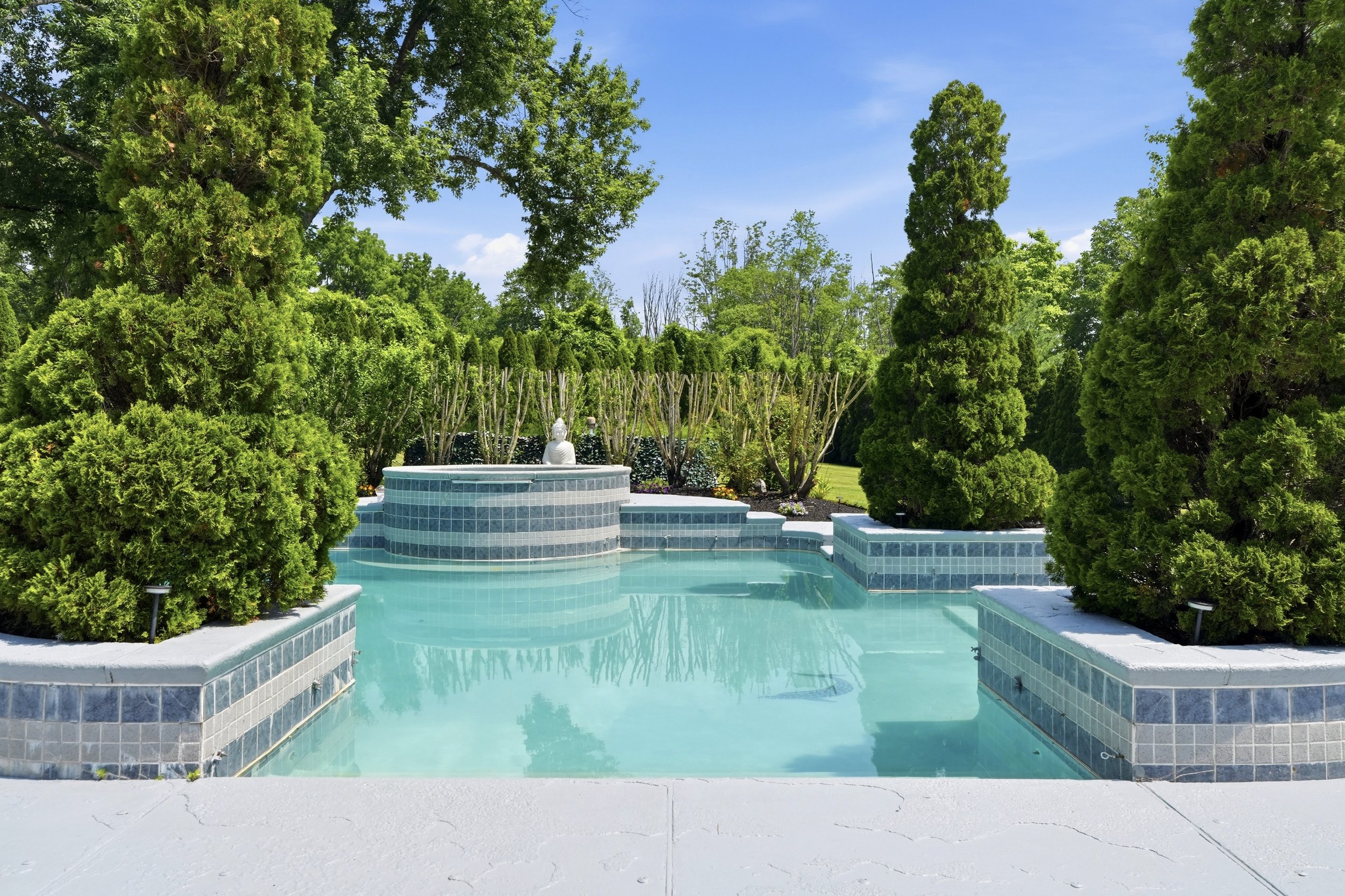 611CreekLane_12.jpg