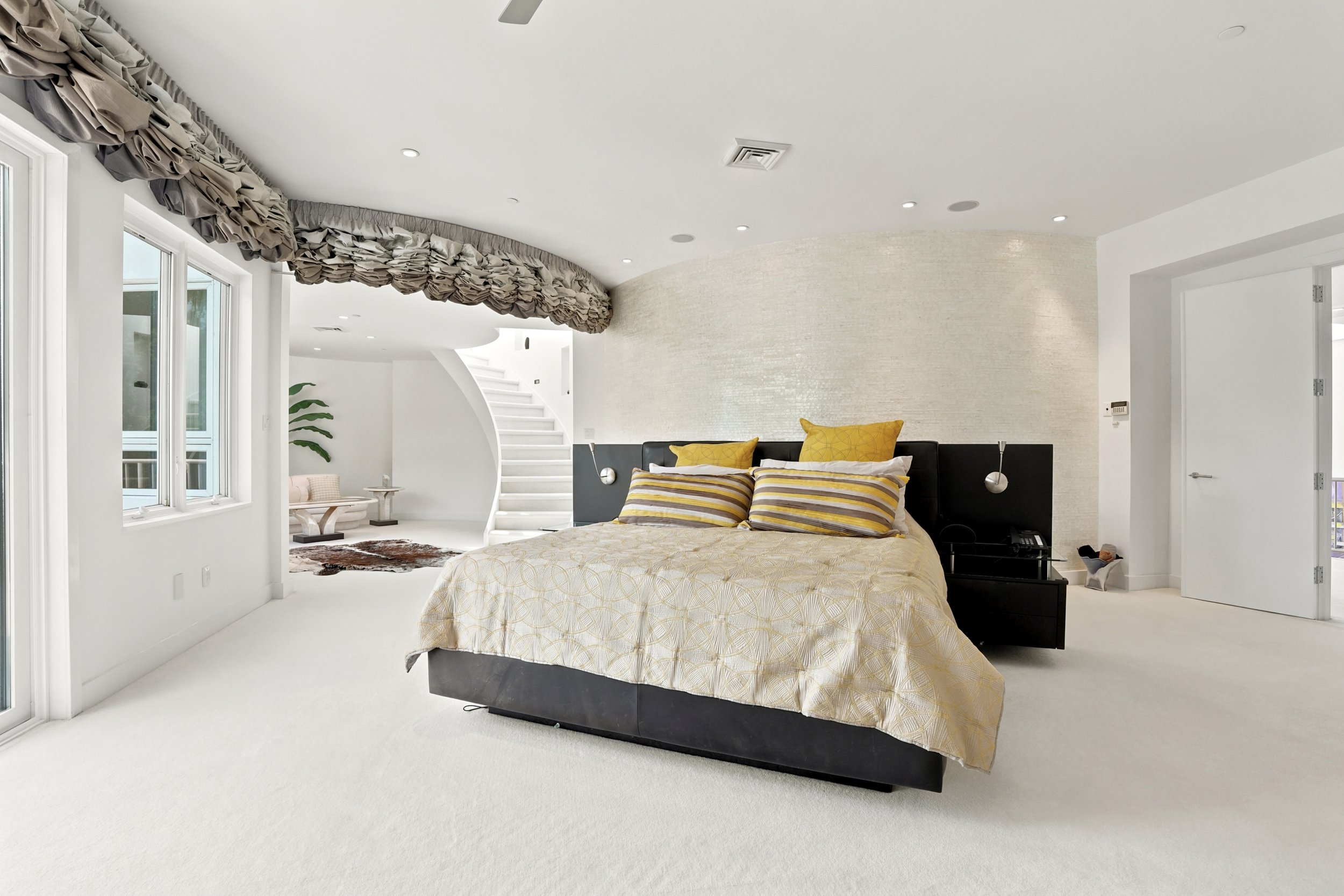 611CreekLane_28.jpg