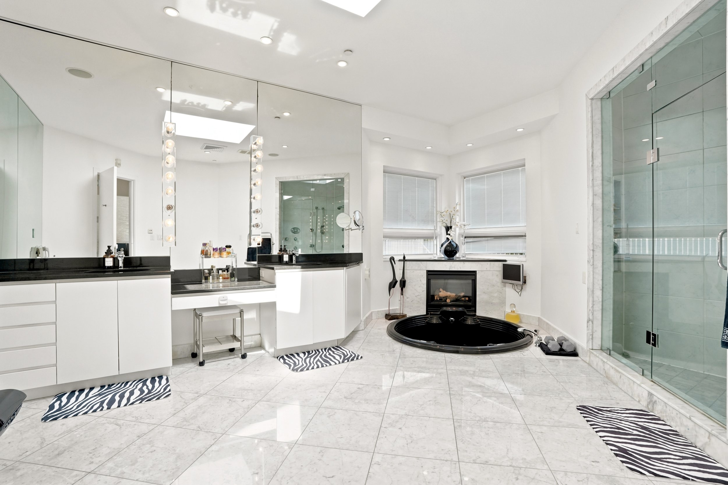 611CreekLane_34.jpg