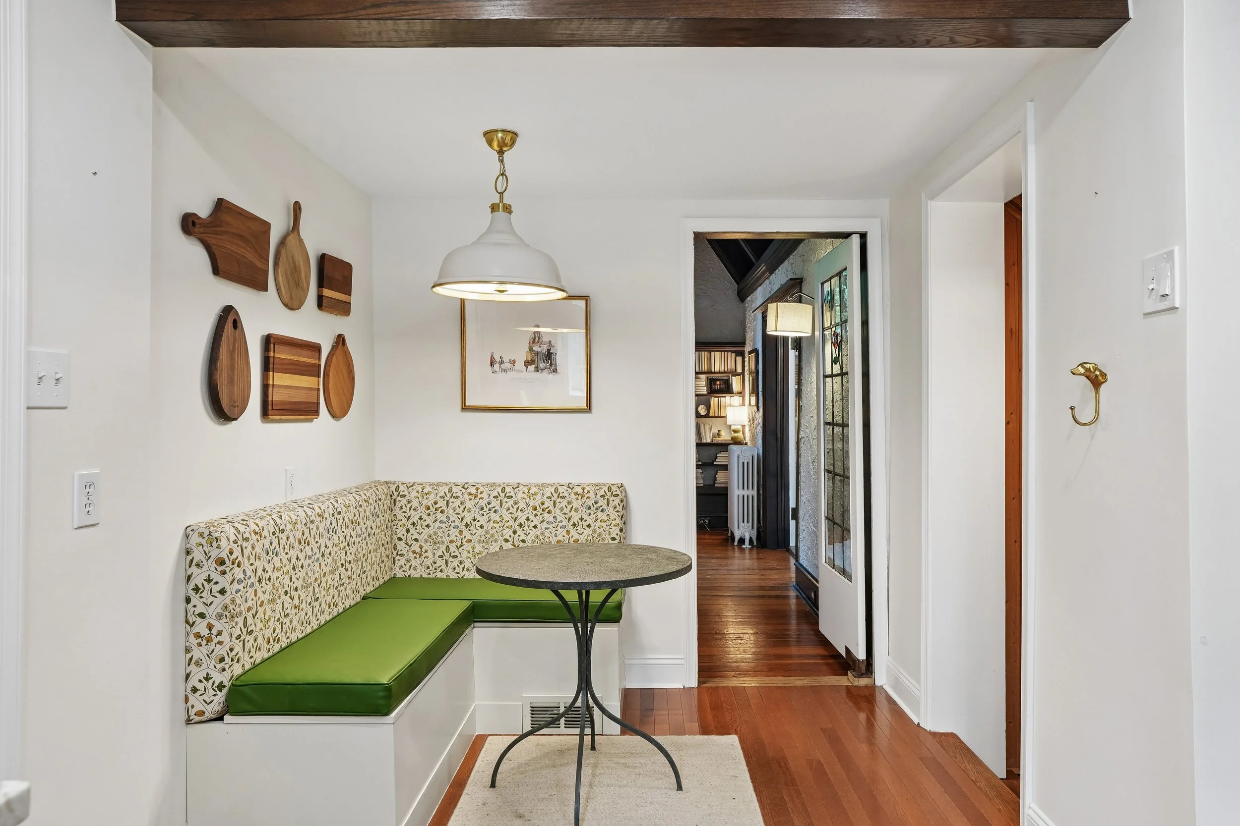 08-1016TrinityLn_12.jpg