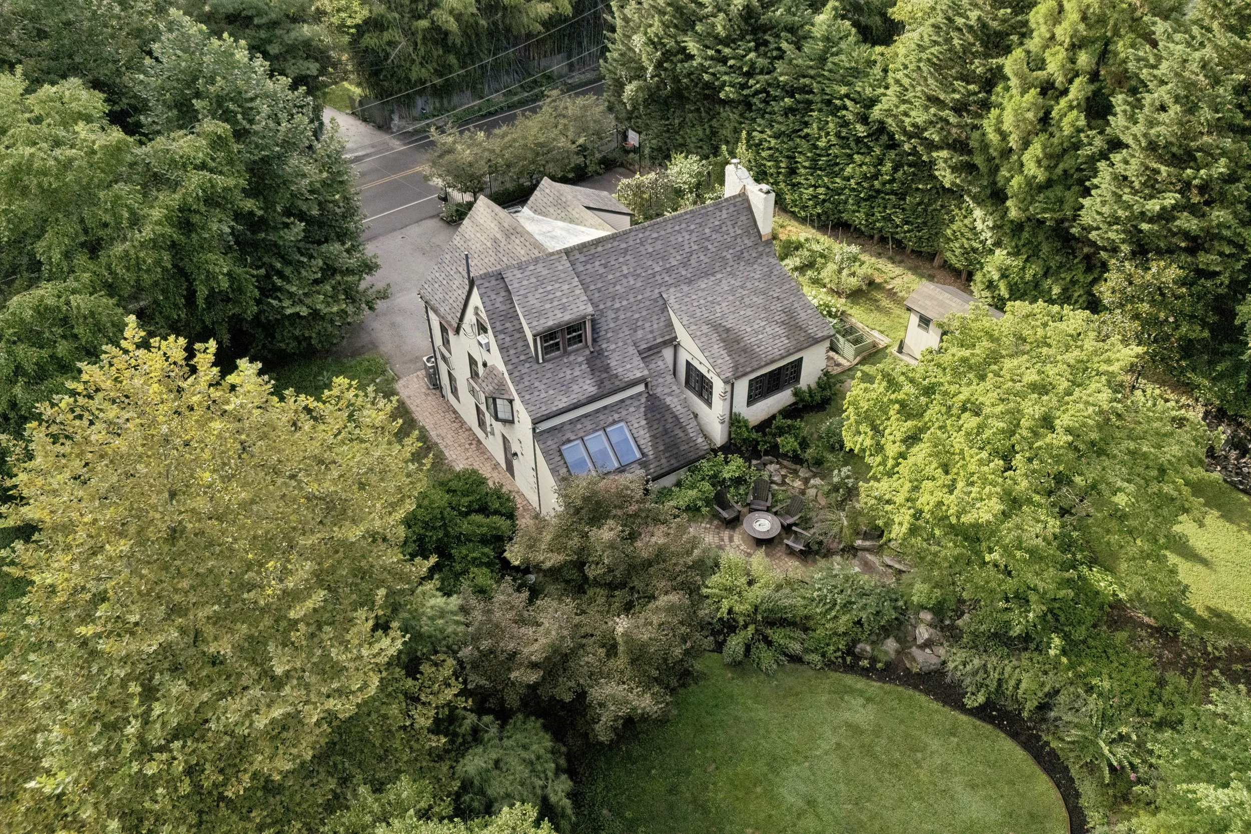 22-1016TrinityLn_38.jpg