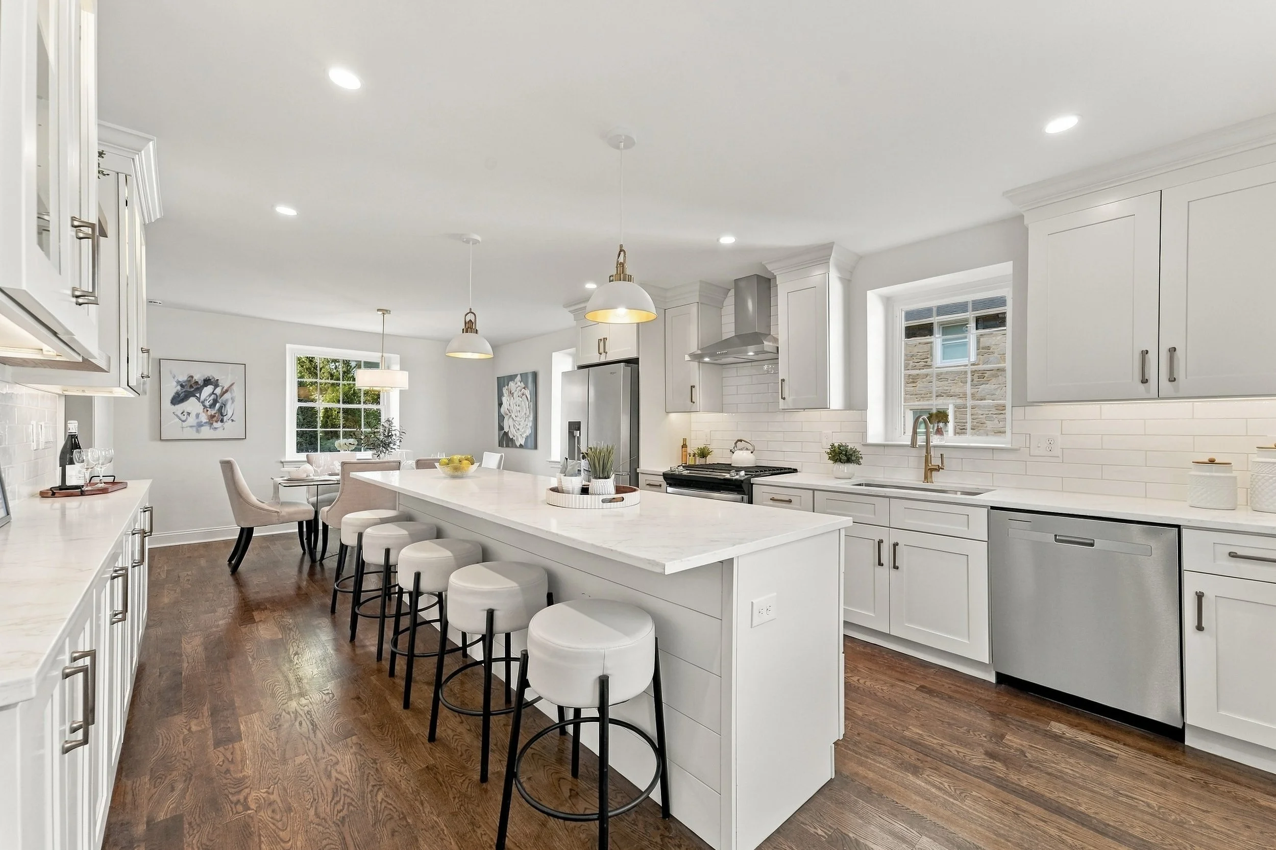 10-1029 Mason Ave_16.jpg