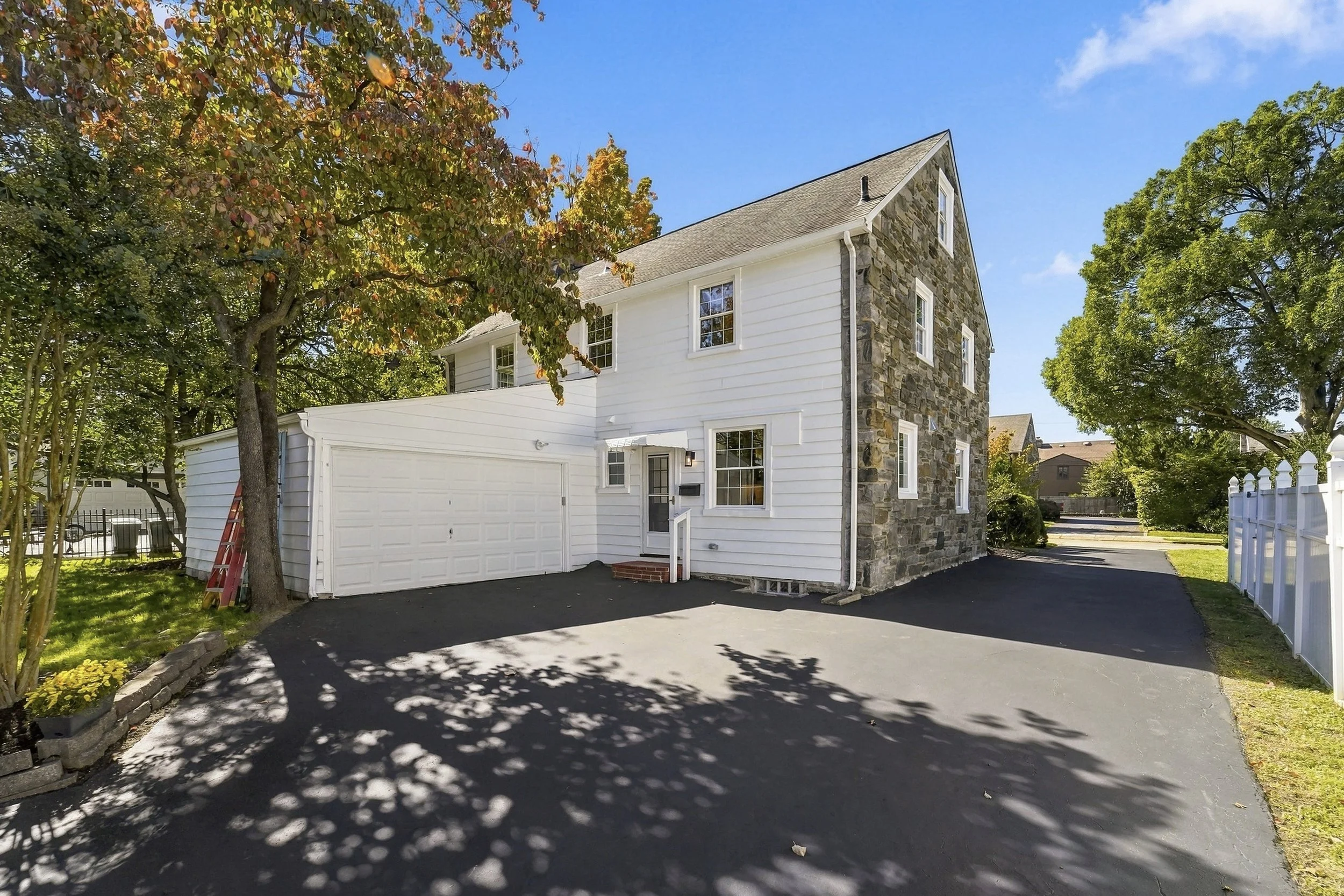 15-1029 Mason Ave_35.jpg