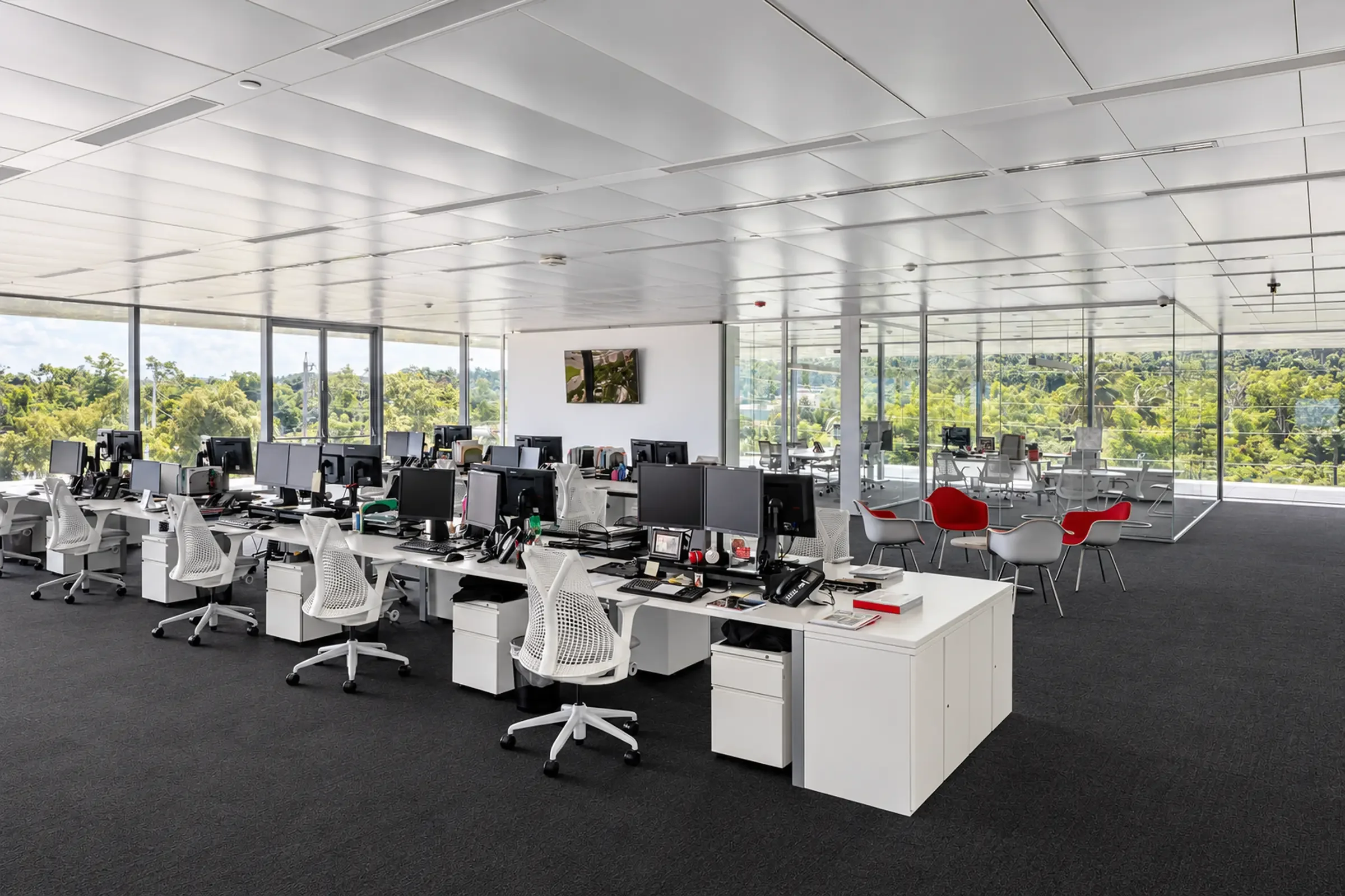 ruiz-pardo-nebreda-puma-energy-puerto-rico-09-oficina-abierta-herman-miller.webp