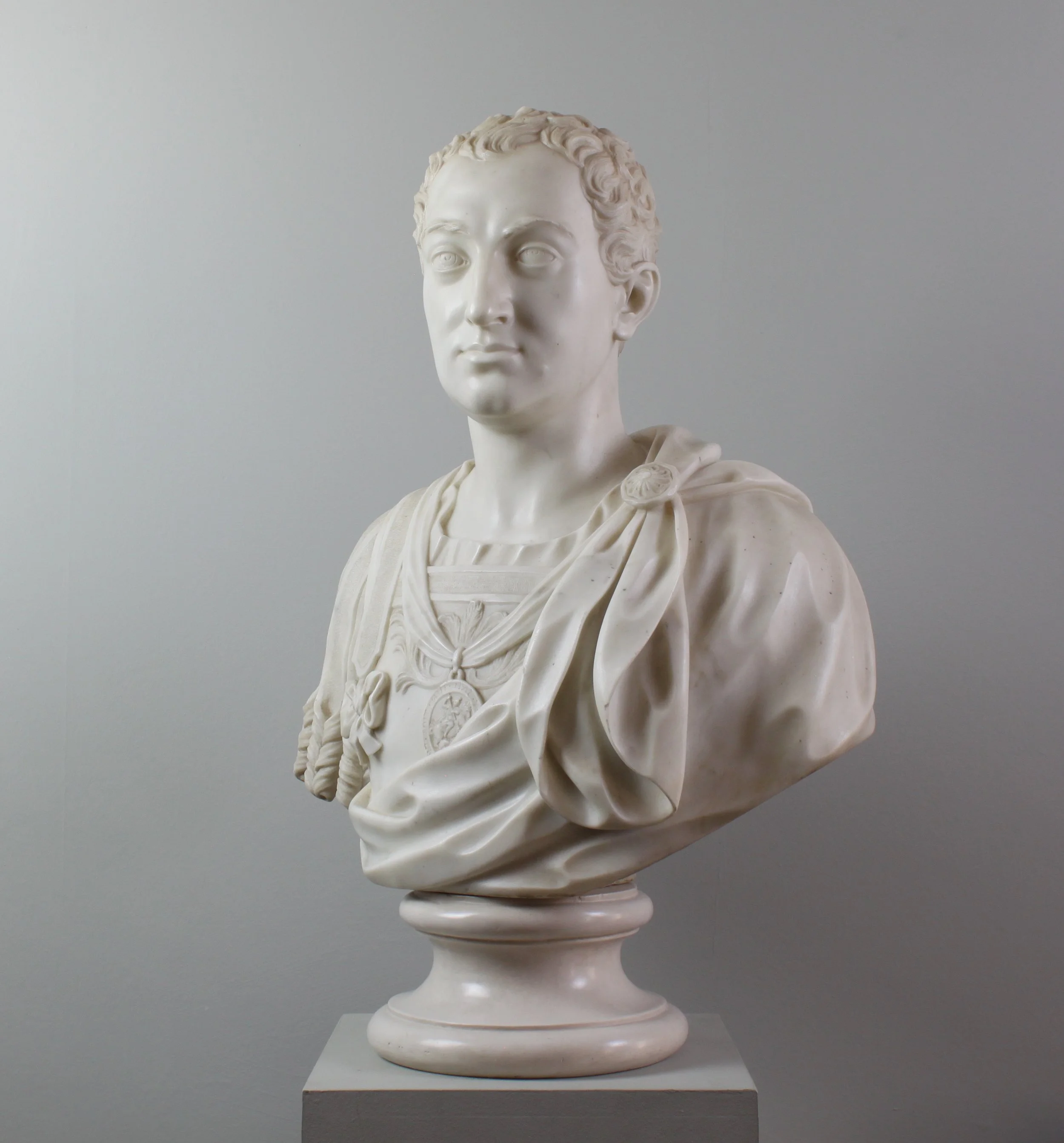 prince-frederick-marble-bust-6.jpeg