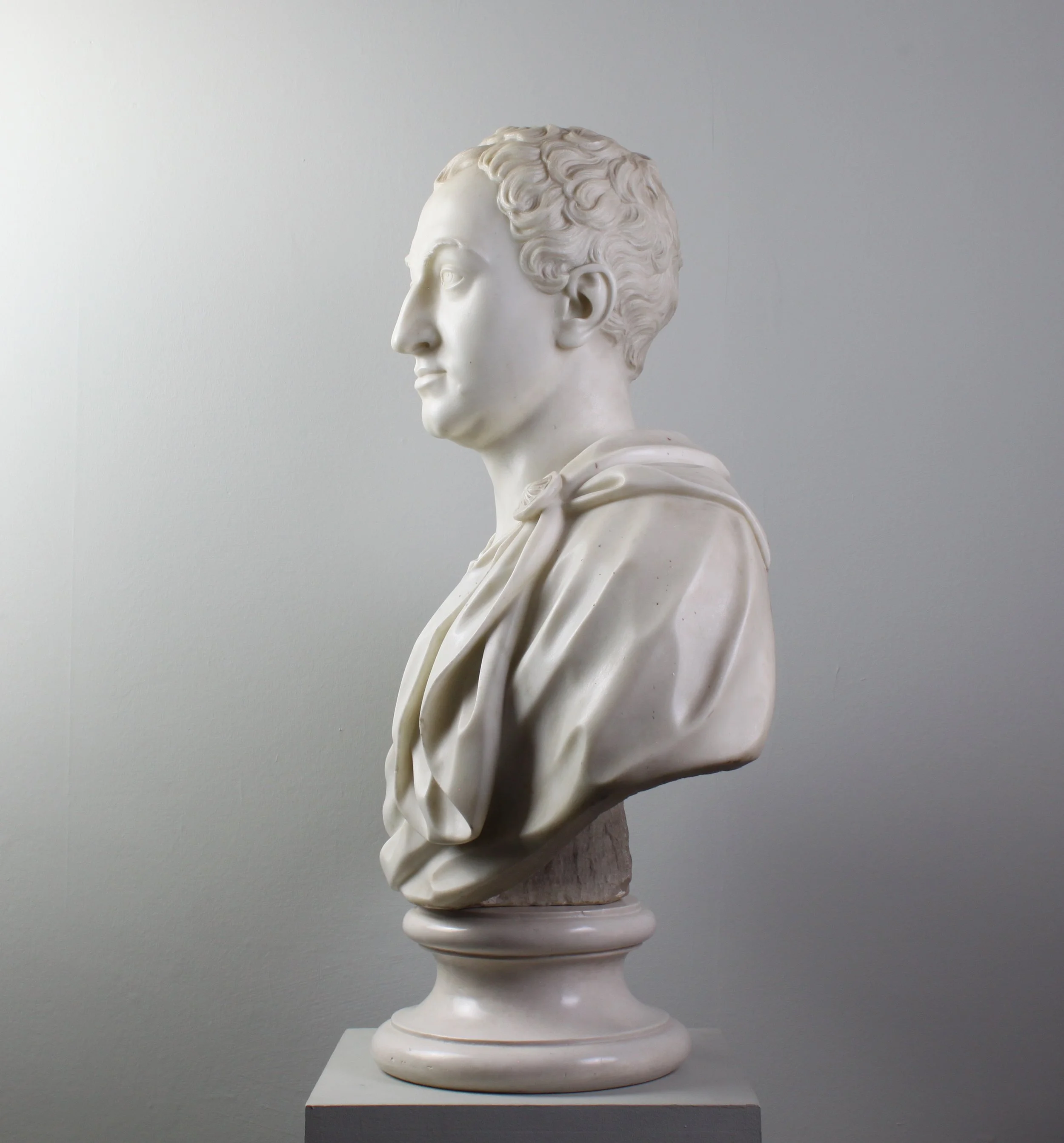 prince-frederick-marble-bust-5.jpeg
