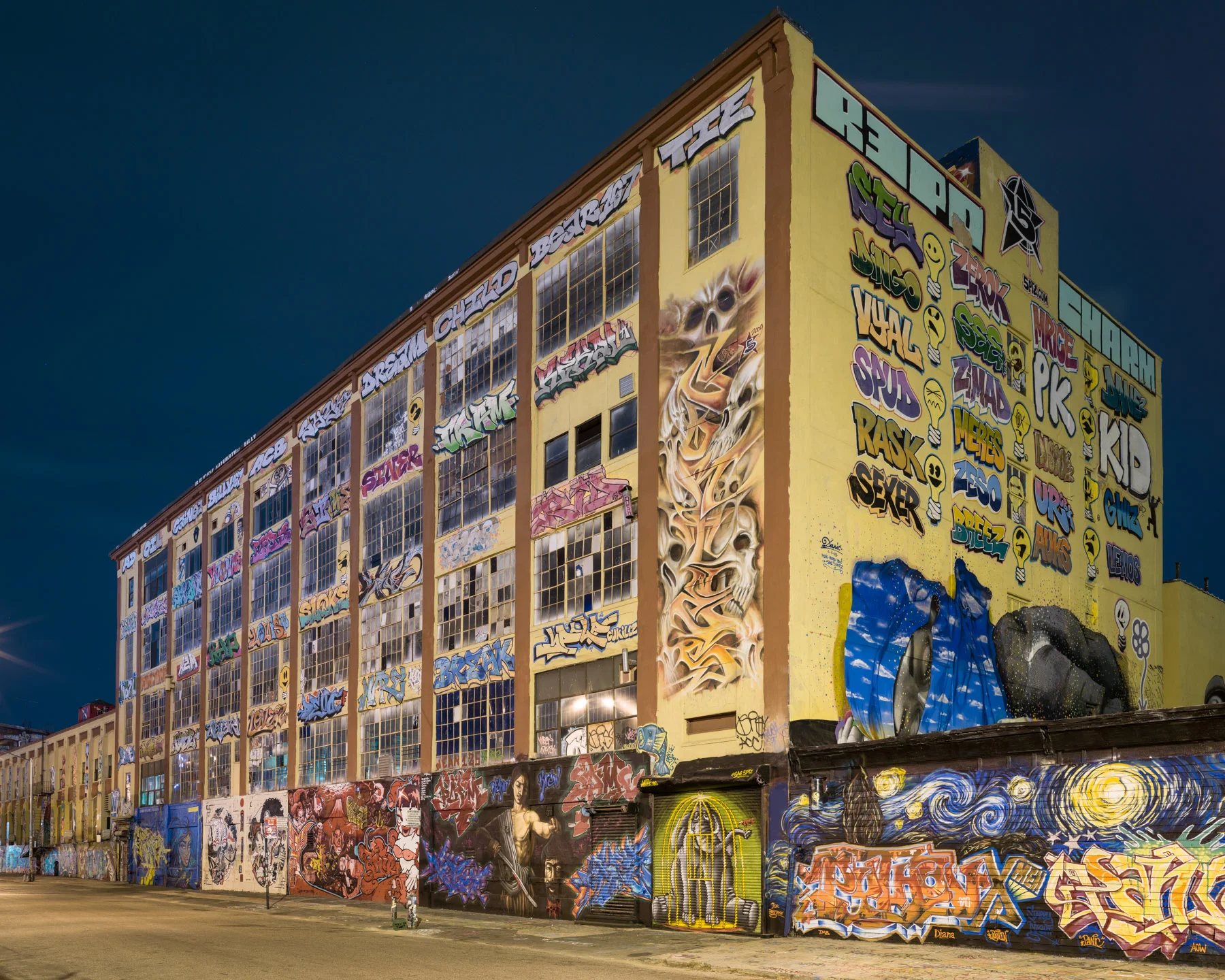 R.I.P. 5Pointz, Long Island City, New York, 2013