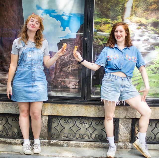 Swipe right to check out the stunning lineup for THIS SATURDAY’s The Great Outdoors at 8pm in Prospect Heights (DM for address). don’t swipe if you just wanna stare at my stunning calves.