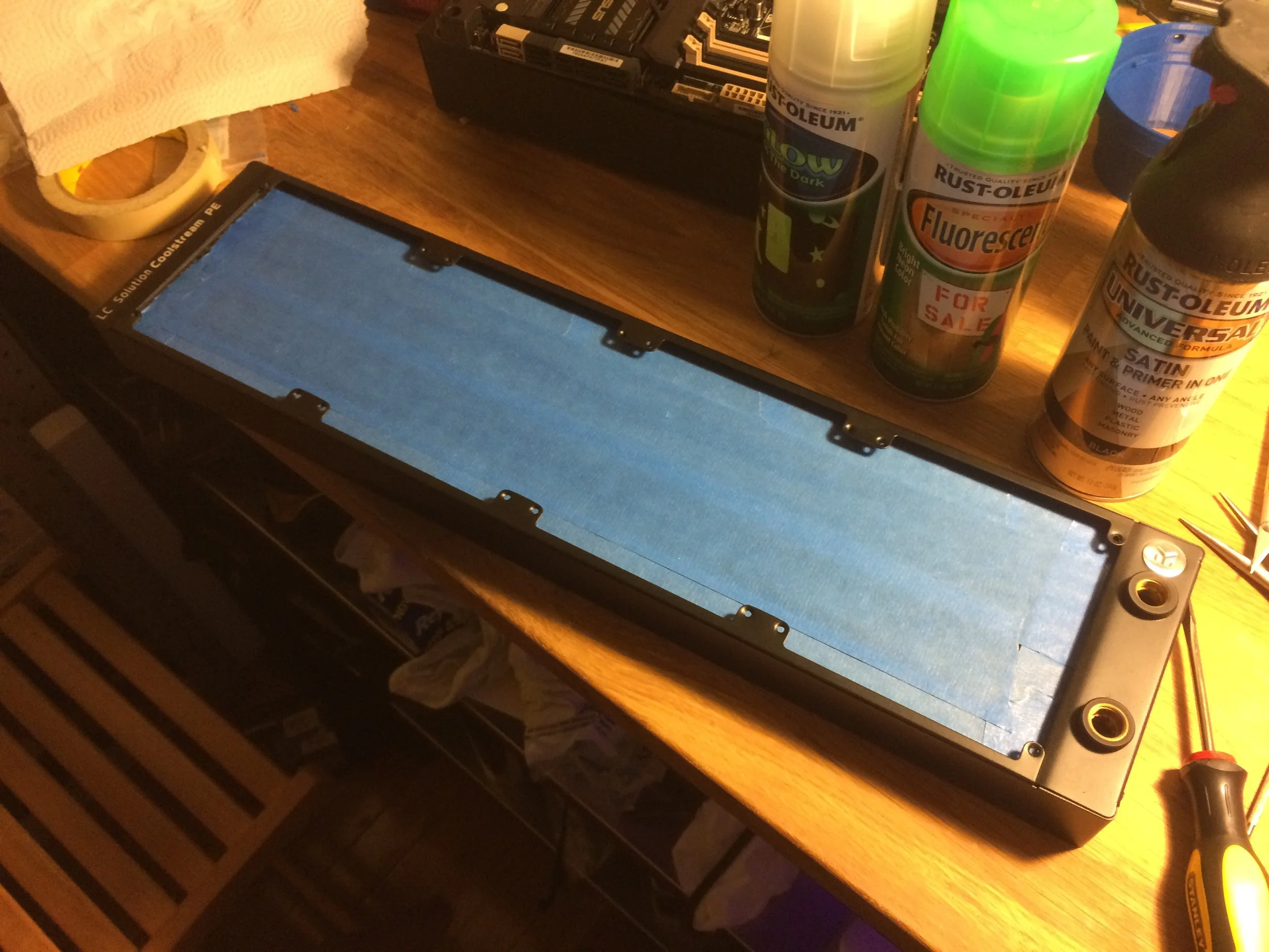 It was really satisfying doing the middle part with wider painter's tape. *insert satisfying gif*