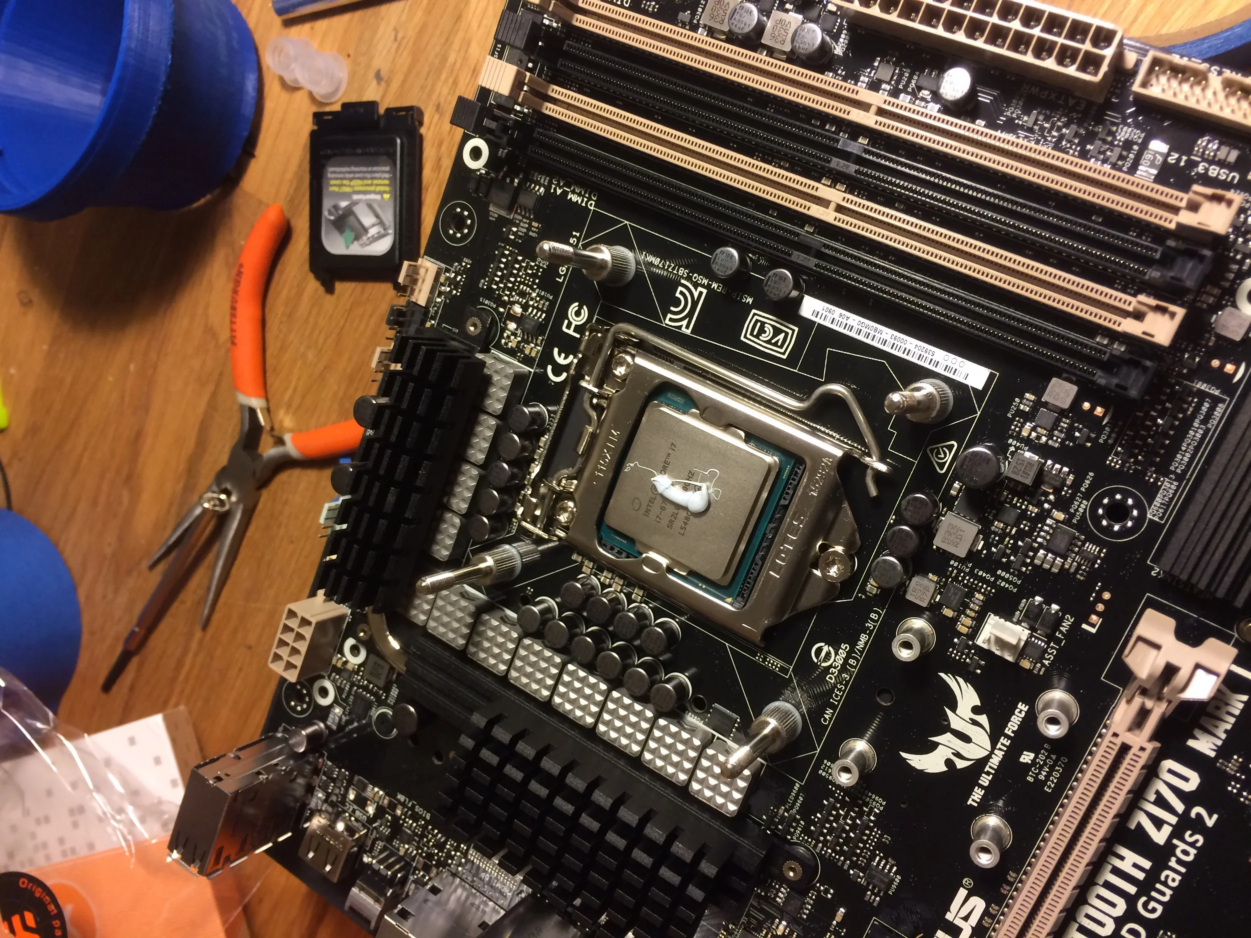 My "two grains of rice" sized thermal paste globule.. 