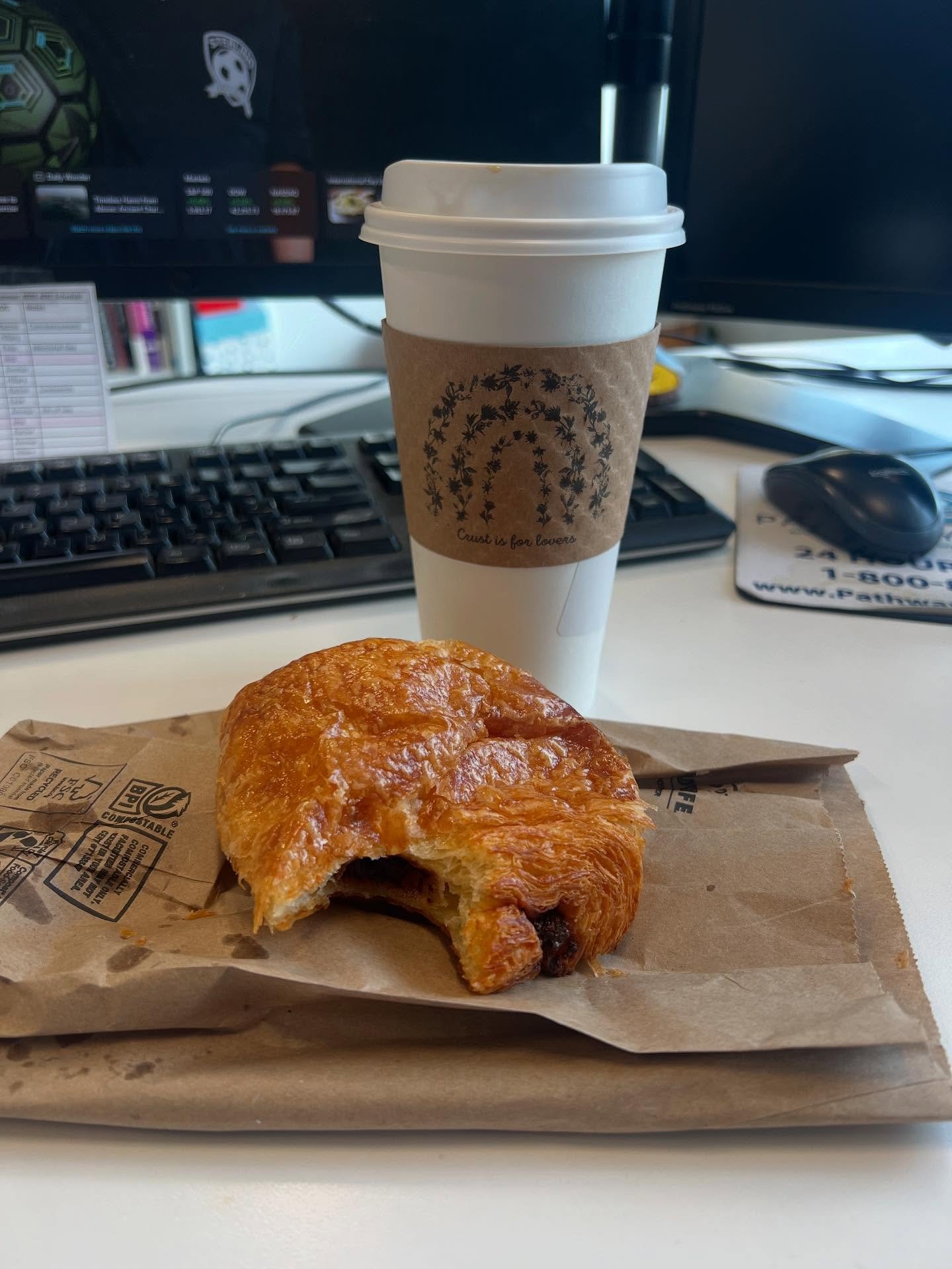 Nothing we love more than seeing where our coffee + treats end up βοΈπ₯
Thanks for sharing your Crust moments with us — keep them coming and tag us next time you stop by!
#crustbakeshop #crustbakery #worcesterma #bodybycrust #newenglandcoffeesh