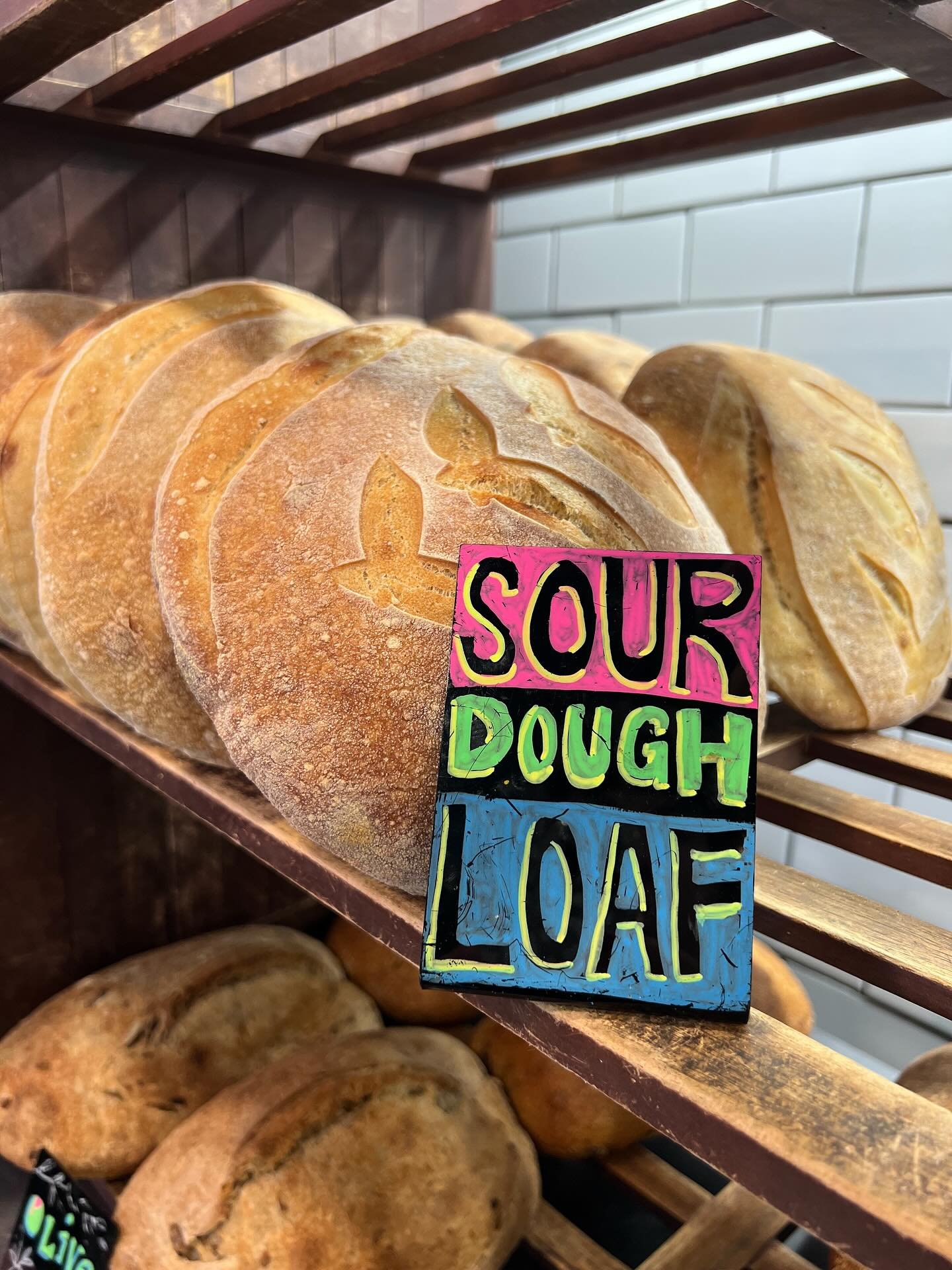 Bread? Bread. Bread!!
We’ve got loaves for days — sourdough, olive & herb, country, baguette… the works. Which one’s coming home with you? π₯β¨
#crustbakeshop #crustbakery #worcesterma #homemadebread #newenglandcoffeeshop