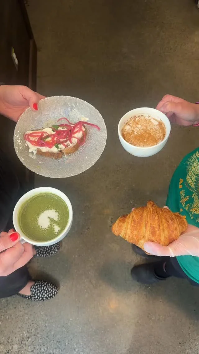 Opposite orders, perfect balance βοΈβ¨
π₯ inspired by @iamwilgomez
#worcestereats #worcesterma #crustbakery #bodybycrust #crustbakeshop #crustworcester #newenglandcoffeeshops #worcestercoffeeshops #worcestersmallbusiness #localflavors
