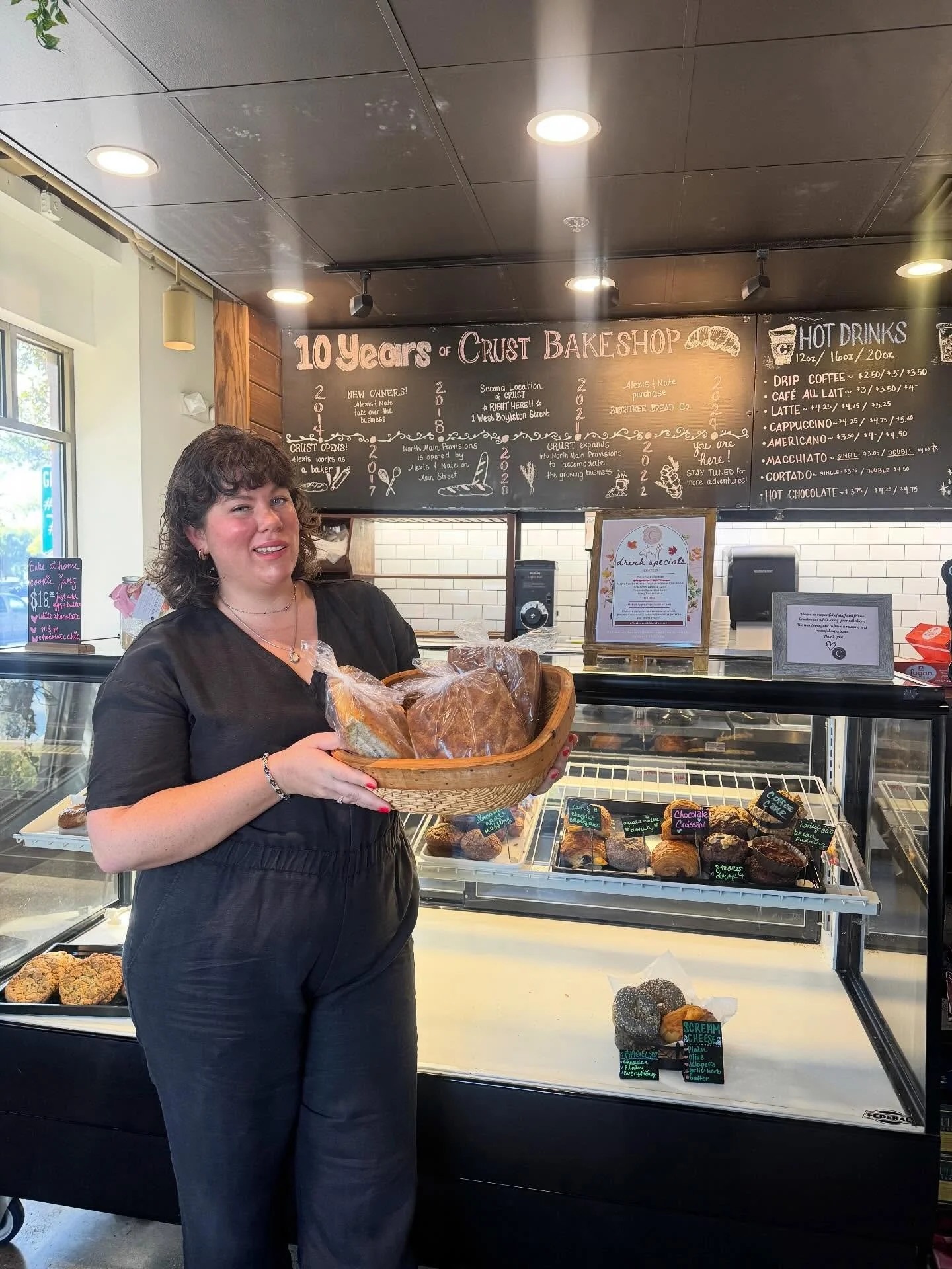 A familiar face, a fresh reintroduction &mdash; meet Alexis, the heart behind Crust 💛 Swipe to learn more about her journey and what inspires her every day.

#Crustbakeshop #crustbakery #bodybycrust #worcestereats #localflavors #worcesterma #worcest
