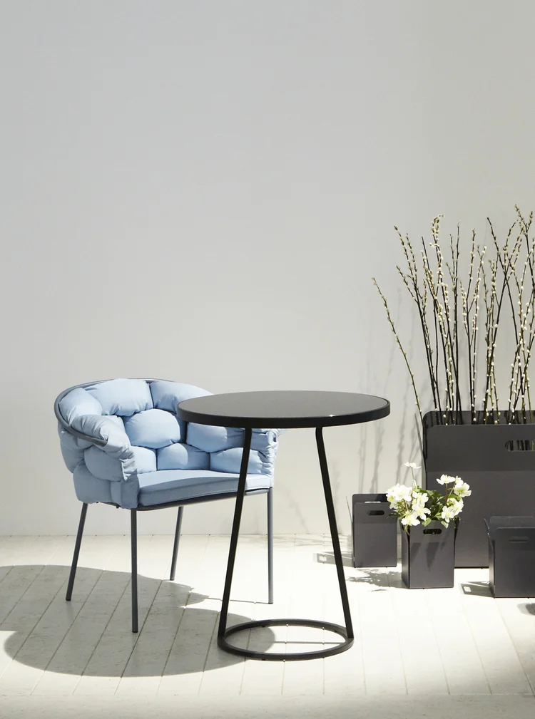 MJ_CIRCLES-Outdoor_2012_©ligneroset.jpg