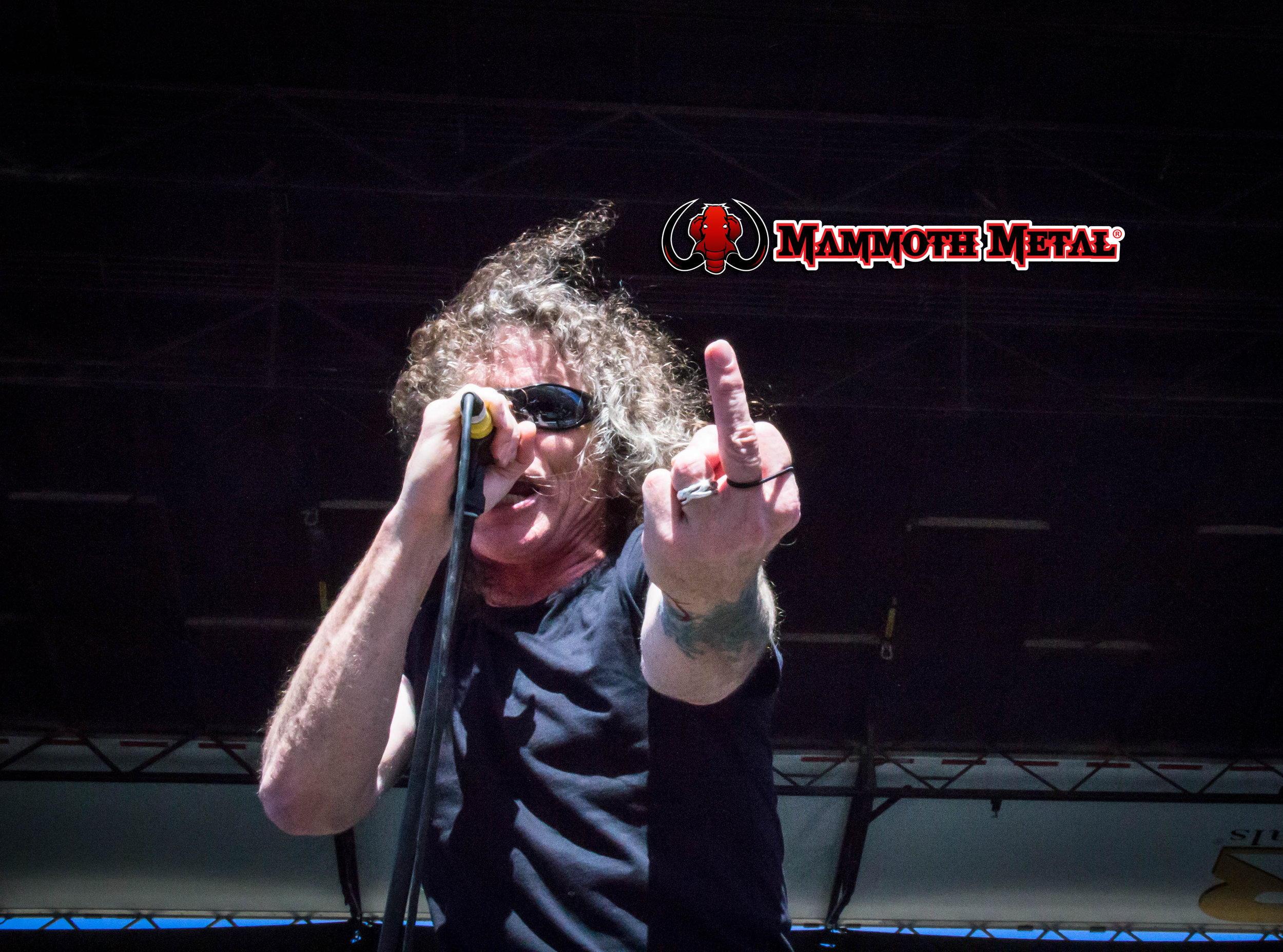 Overkill's Bobby "Blitz" Ellsworth showing mammoth Metal some love photo: David Burke