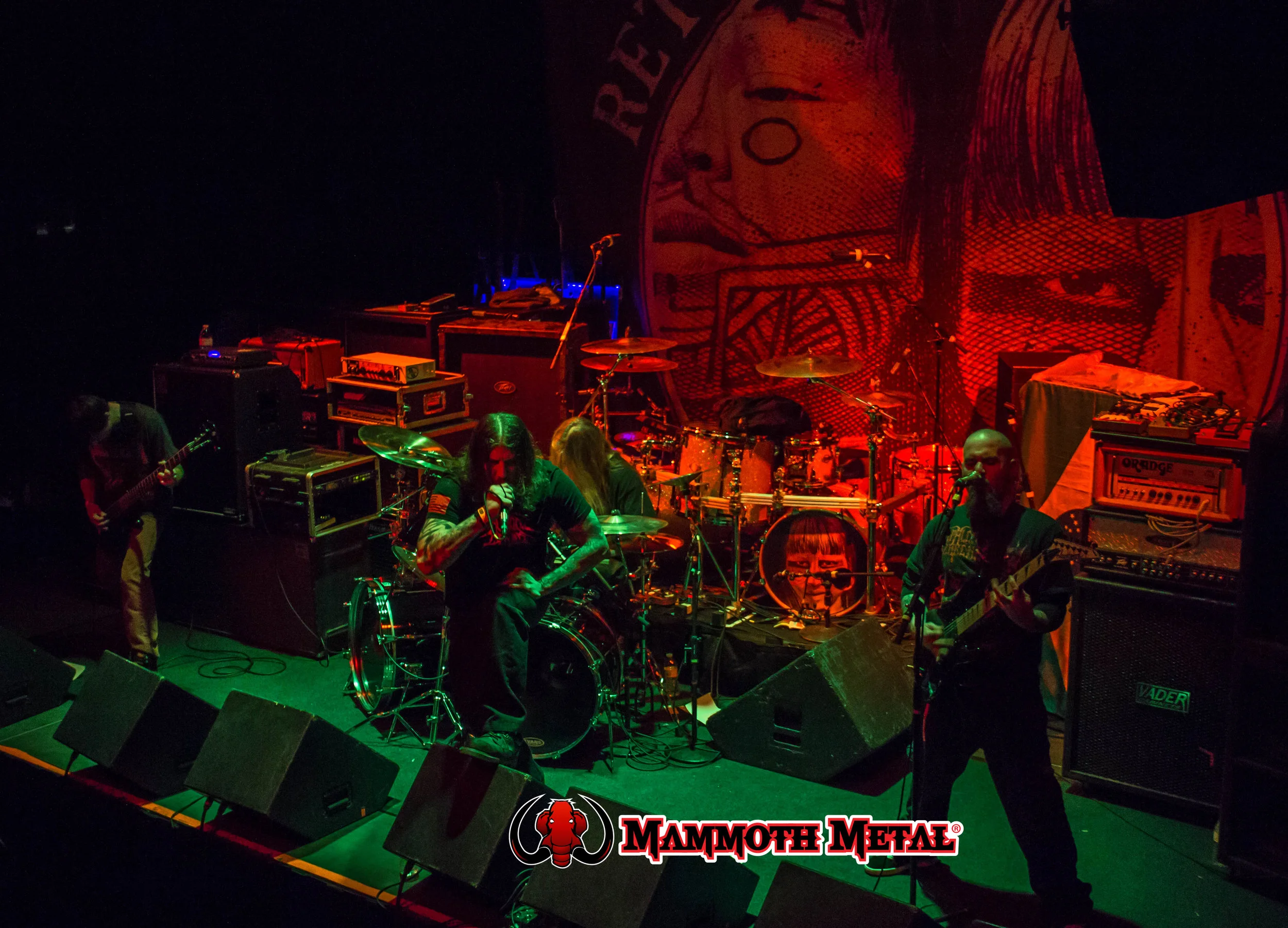 Eye of Minerva pummels the early forming mass from the start. photo: David Burke