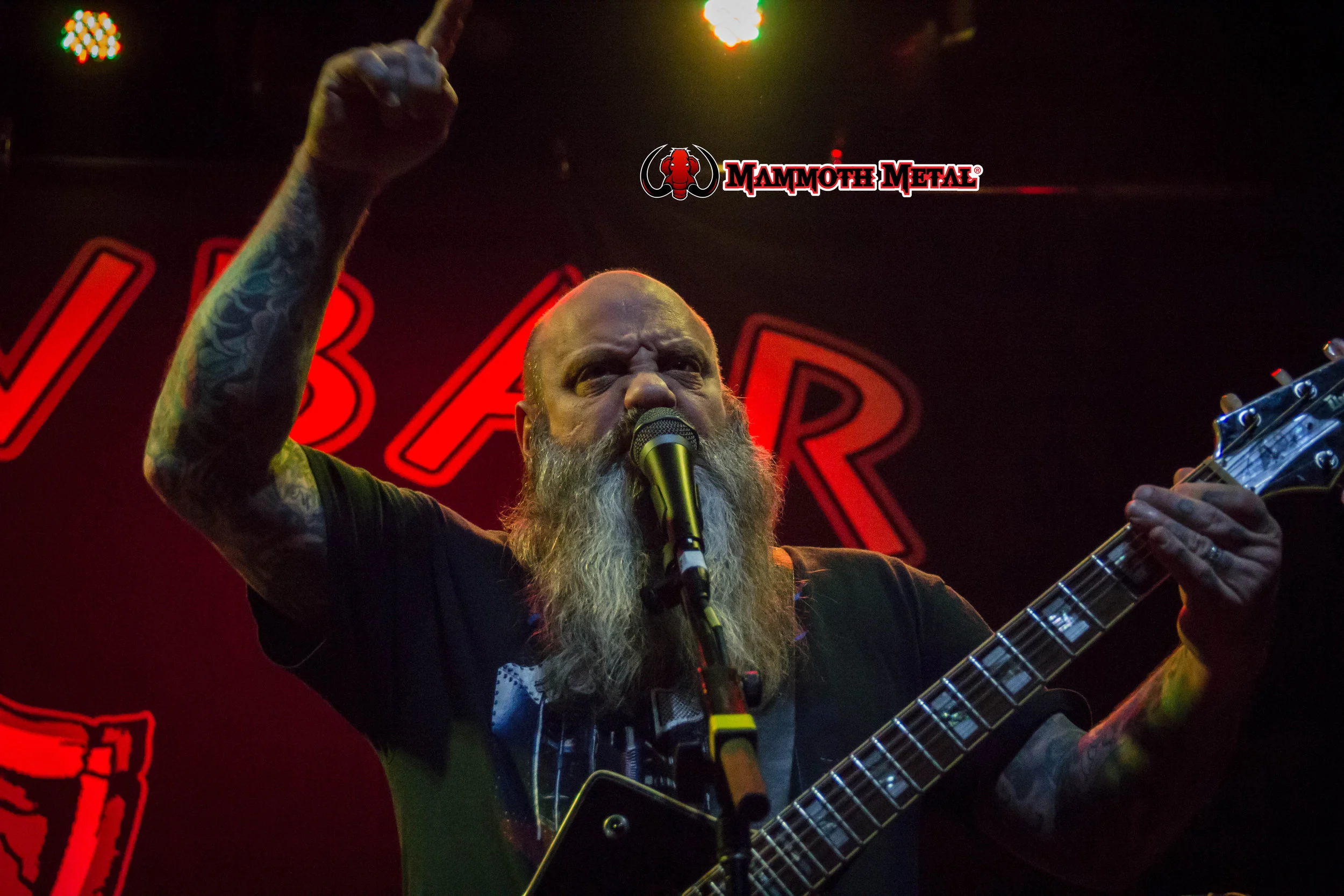 Crowbar's Kirk Windstein pummels. photo: David Burke