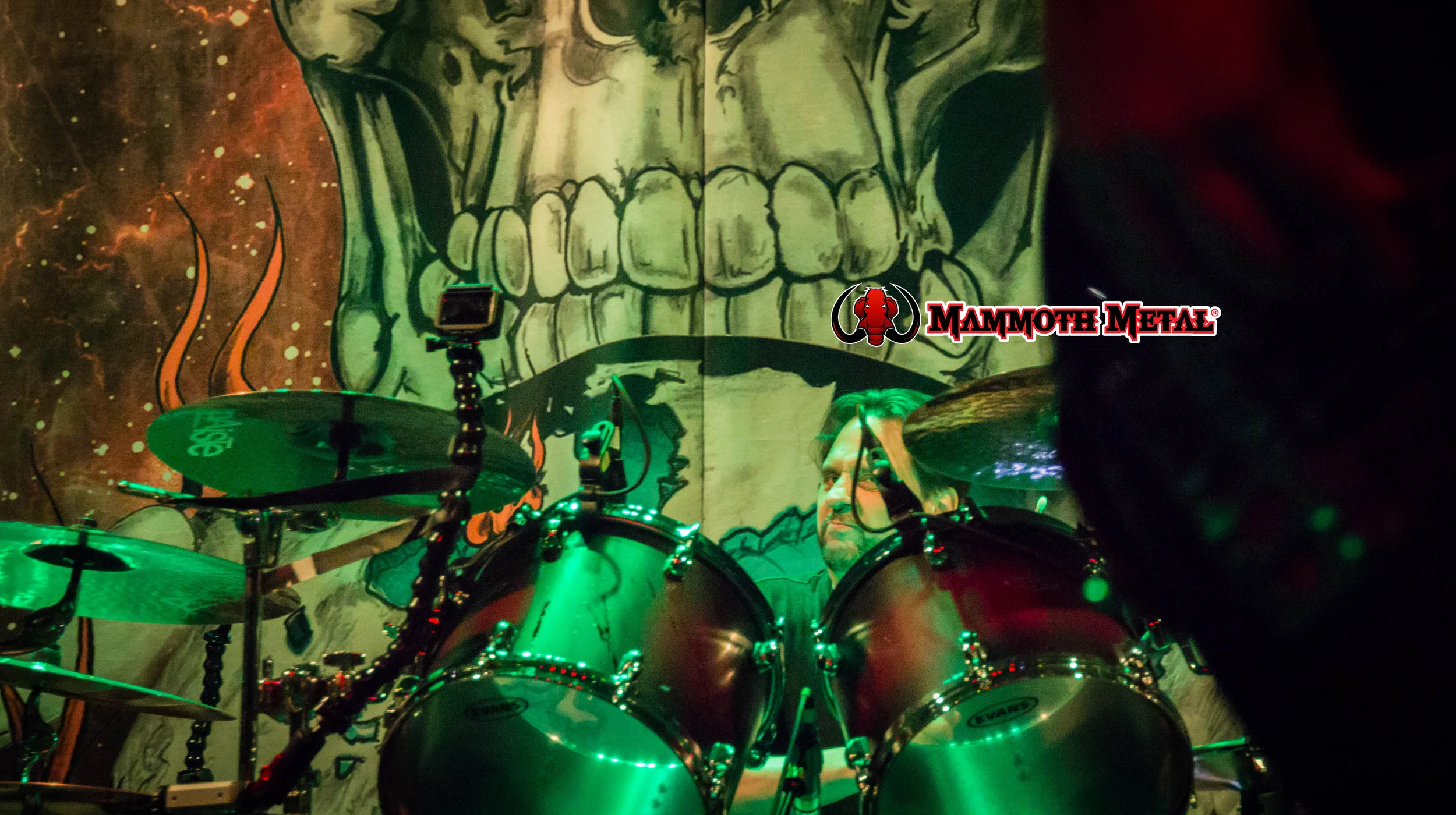 ST's Dave Lombardo giving the eye photo: David Burke