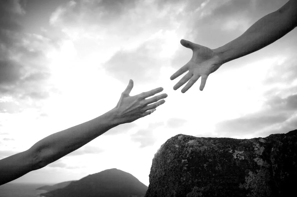 helping-hands-picture-id817147780.jpg