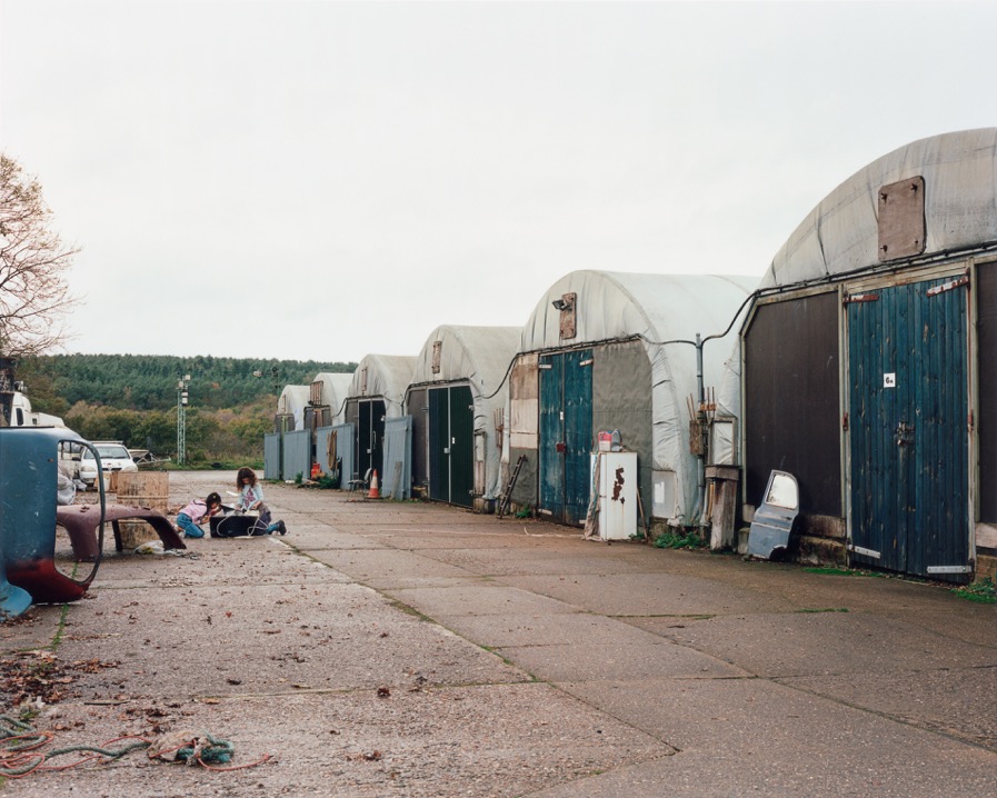 Untitled VII from the series Lucy’s Girls, 2015. C-type print mounted on aluminium. 122 × 152 cm