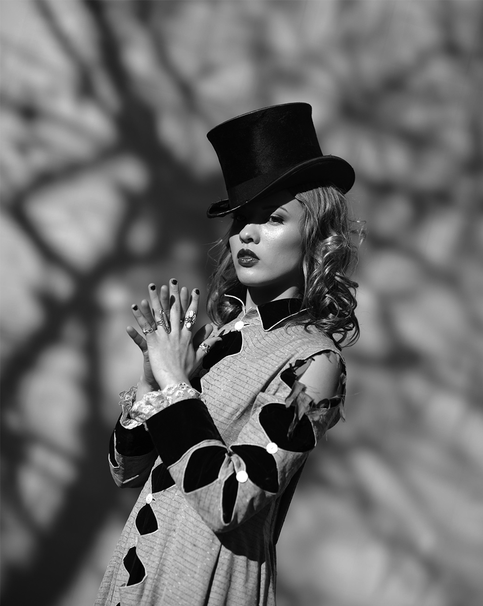 zola-goth-1.gif