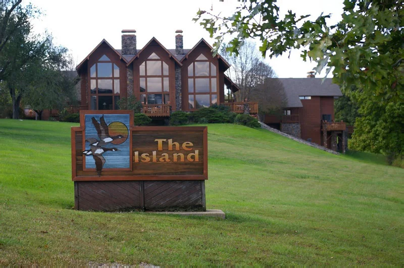 The Island Sign II.jpg