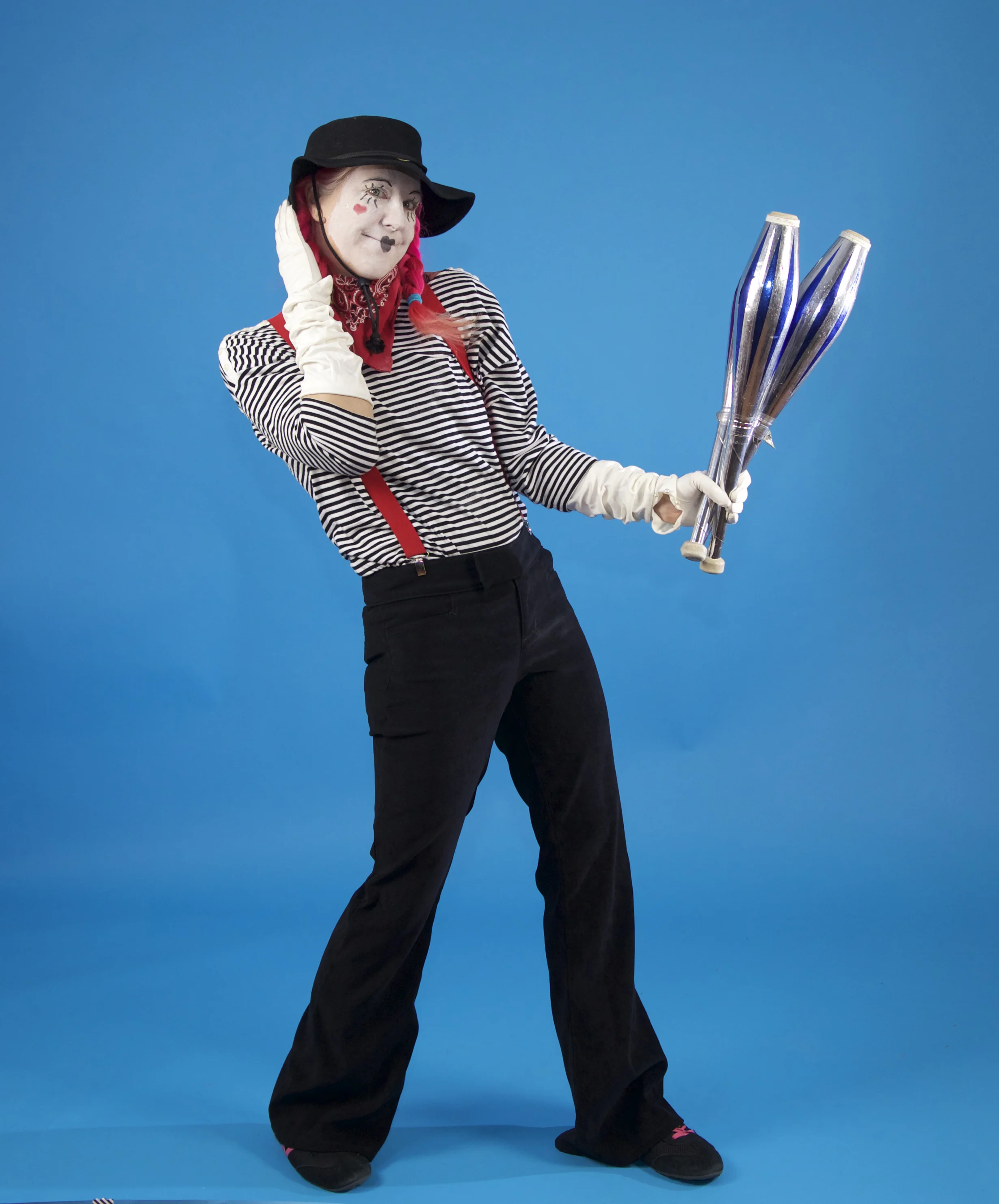 BEE BEE (clown) mime