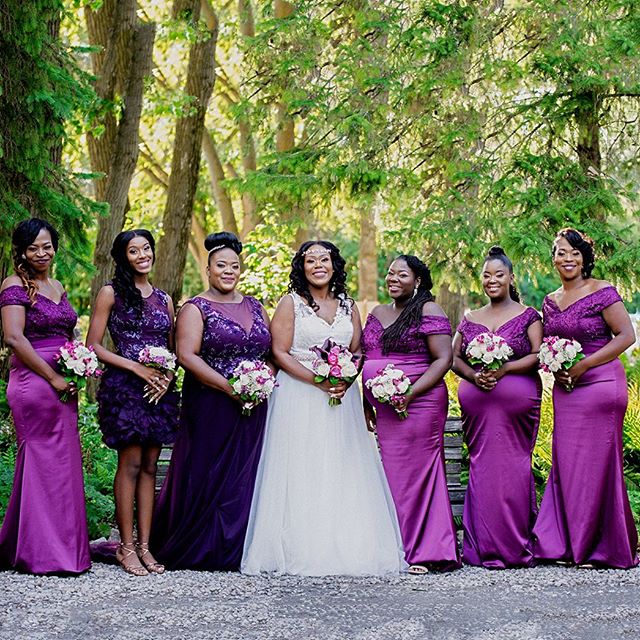 We really had some fun with Lynn and her bridesmaids in Montr&eacute;al 🙏😍💍👌📸 .
.
.
.
.
#weddingphotographer #photography #blackbride #fashion #weddinginspo #weddingday #blacklove #blackgirlmagic #haitianphotographer #bridesmaids #weddingplanner