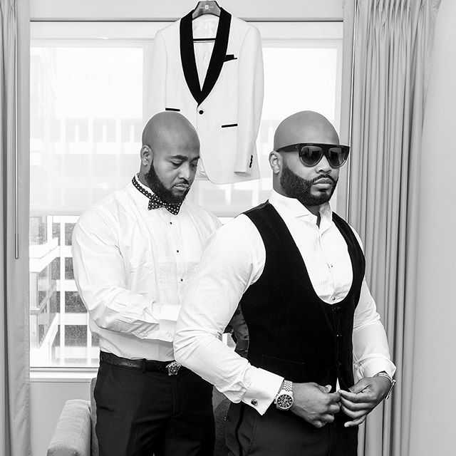 Steven sharing some precious moment with his son and his bestman while they helping him getting dressed.
.
.
.
.
.
#dapperlydone #blackmanwithstyle #familytime #father #beardgang #weddingday #happy #weddingphotography #bestman #photography #weddingin