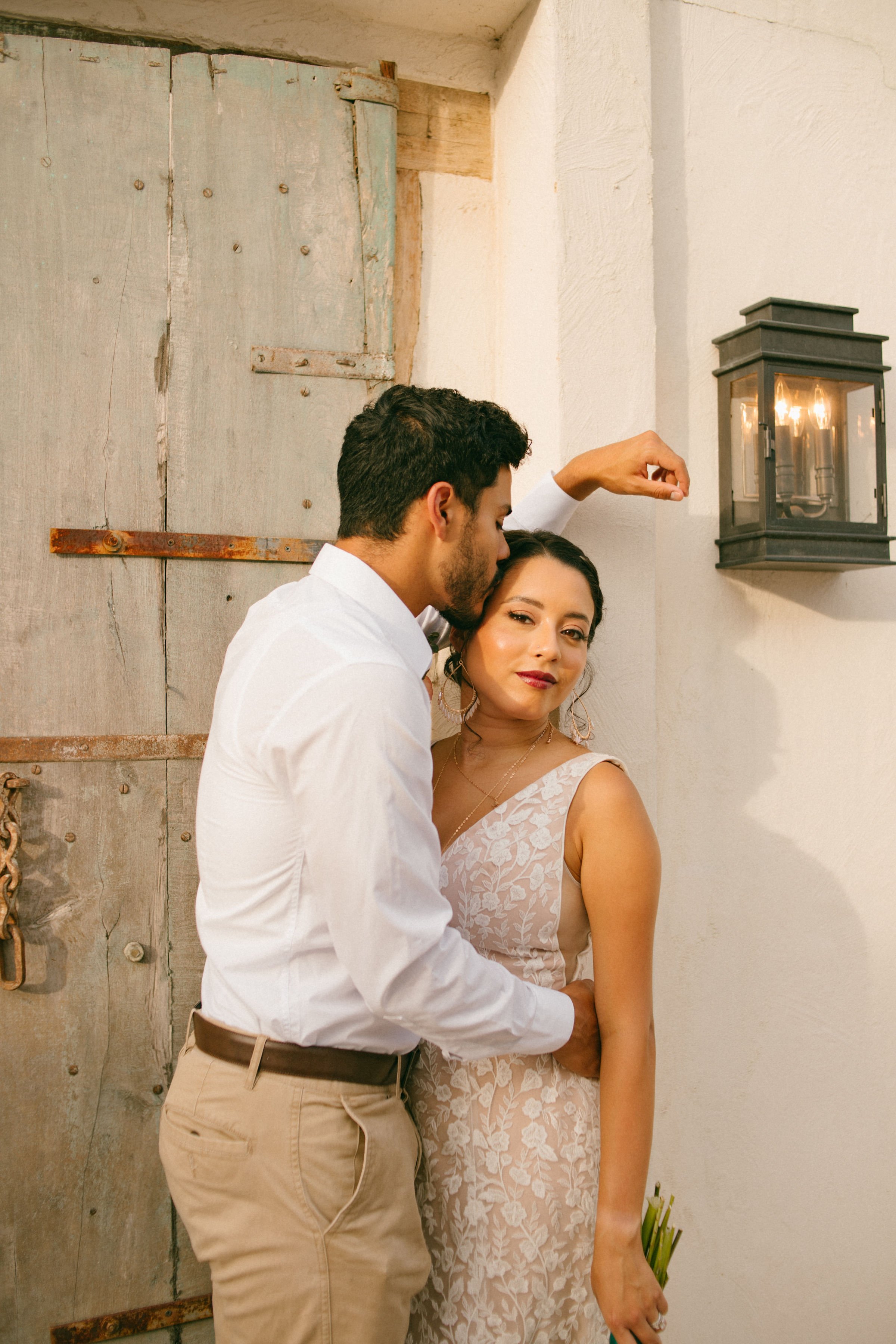 25 Chic Short Wedding Veils to Rock at the Altar