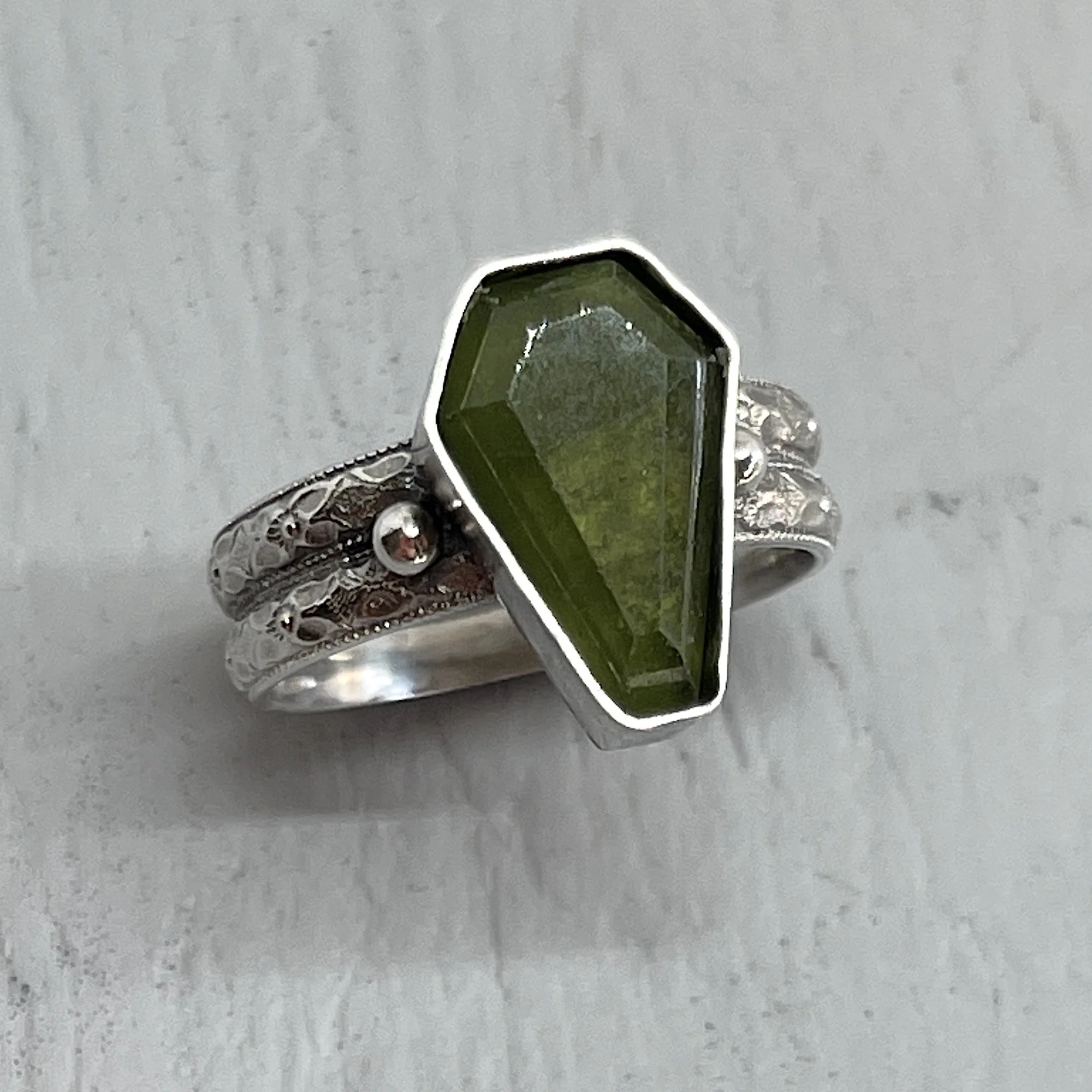 vesuvianite_coffin_2.JPG