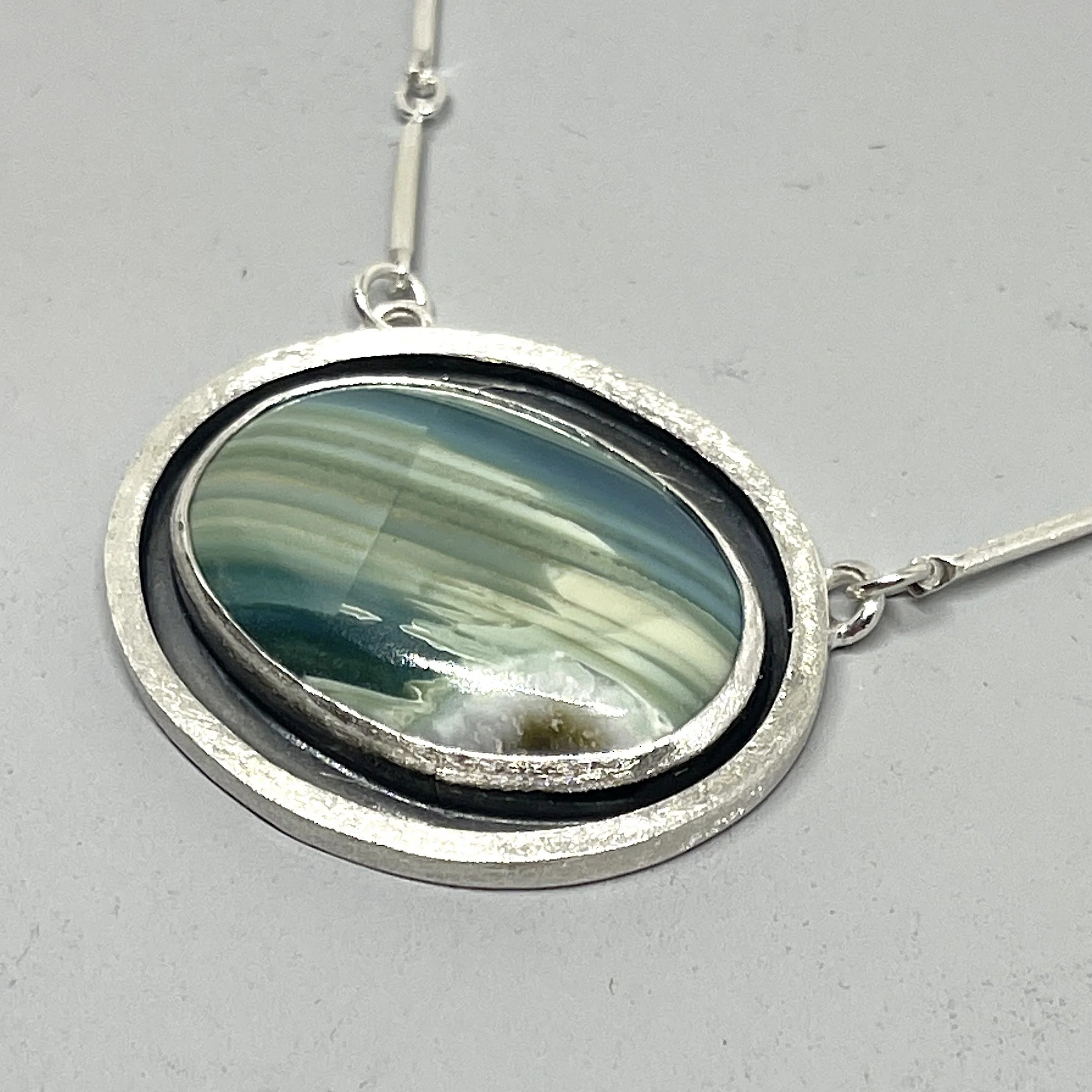 oval_saturn_pendant_3.JPG